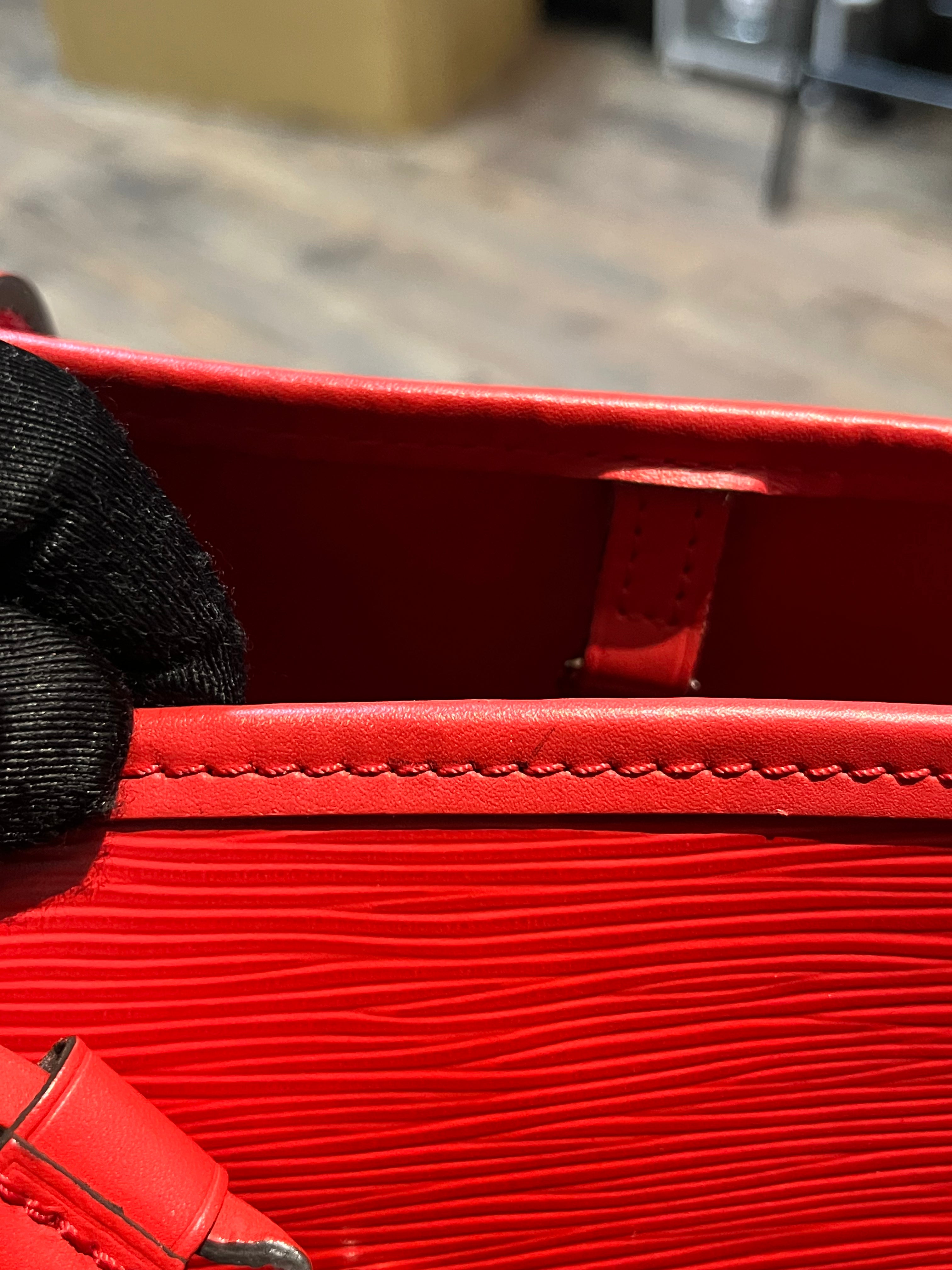 Neverfull MM in Red Epi Leather (Date Code: UB4156) | Purse Maison Luxury Bags Shop