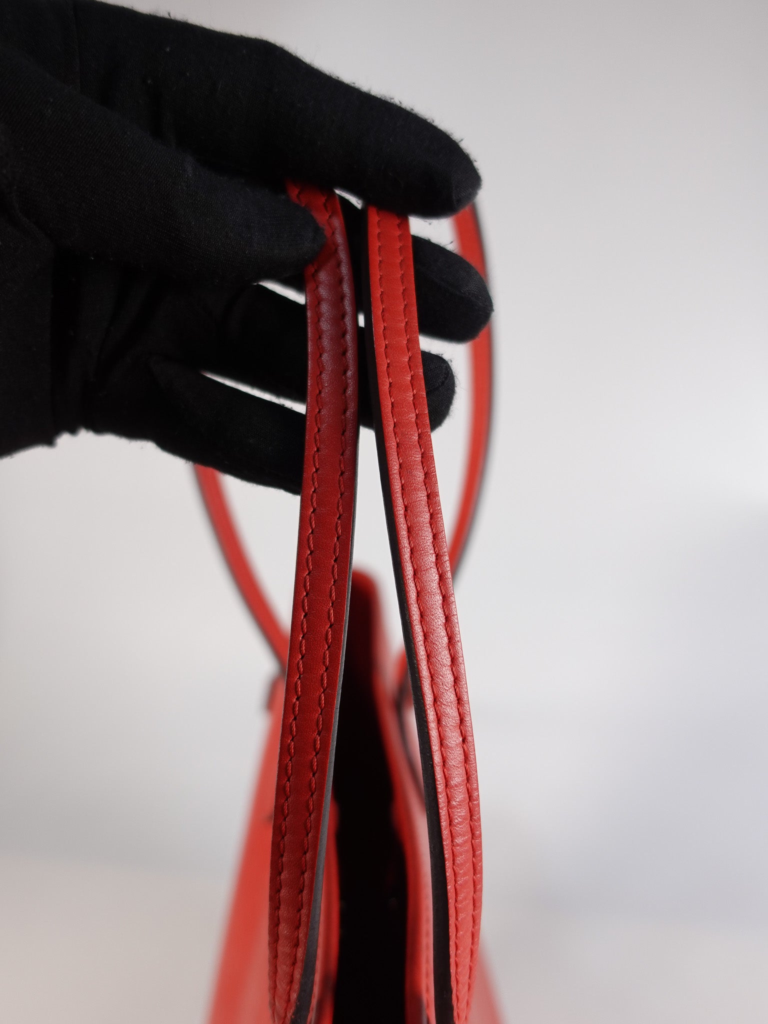 Neverfull MM in Red Epi Leather (Date Code: UB4156) | Purse Maison Luxury Bags Shop