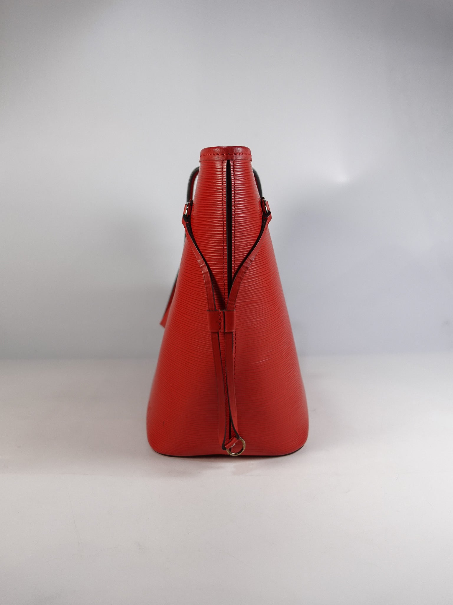 Neverfull MM in Red Epi Leather (Date Code: UB4156) | Purse Maison Luxury Bags Shop