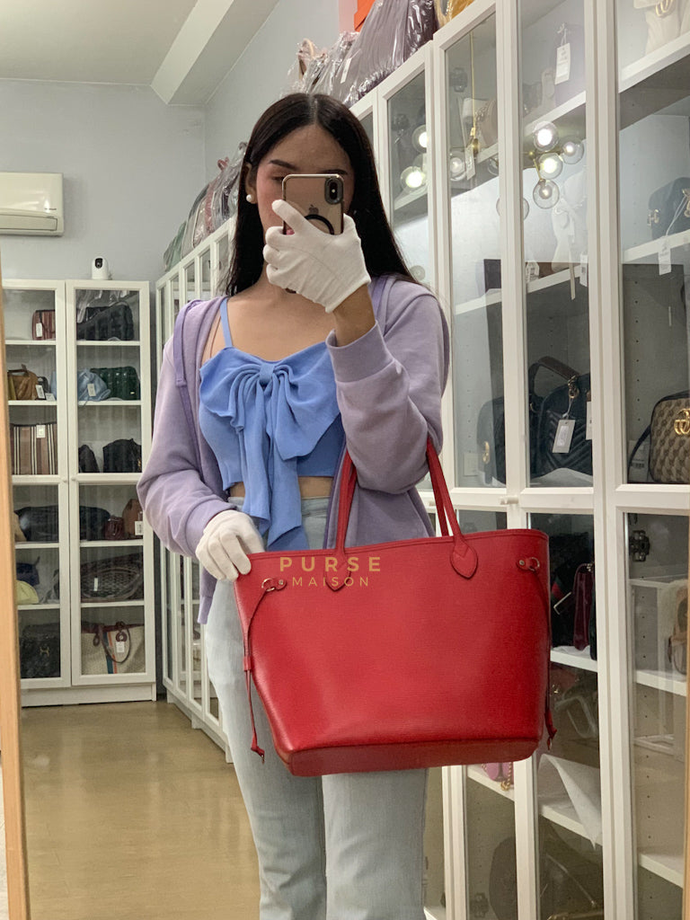 Neverfull MM in Red Epi Leather (Date Code: UB4156) | Purse Maison Luxury Bags Shop