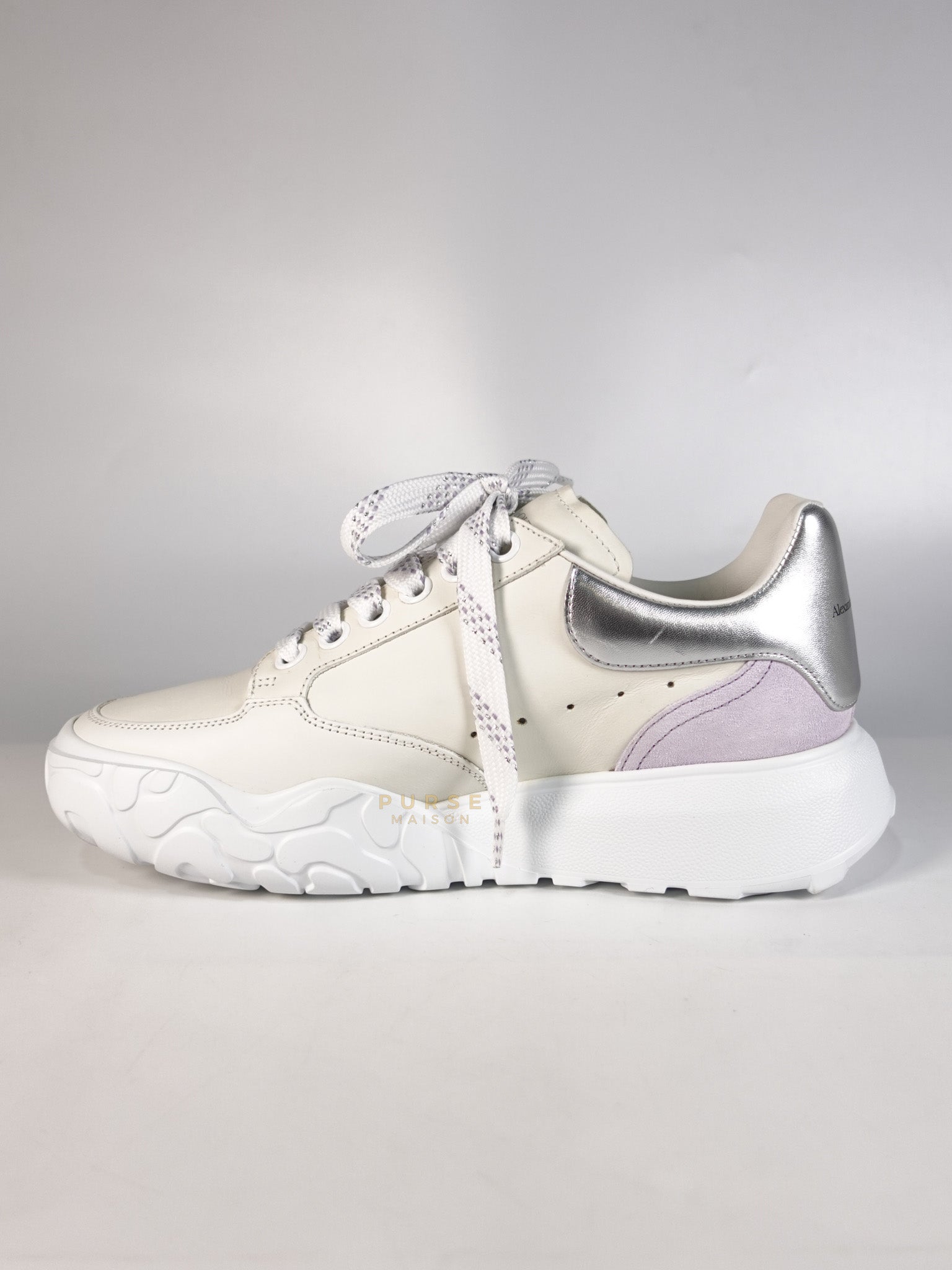 New Court Lace Up Shoes in White for Women Size 39 EU (24.5 cm) | Purse Maison Luxury Bags Shop