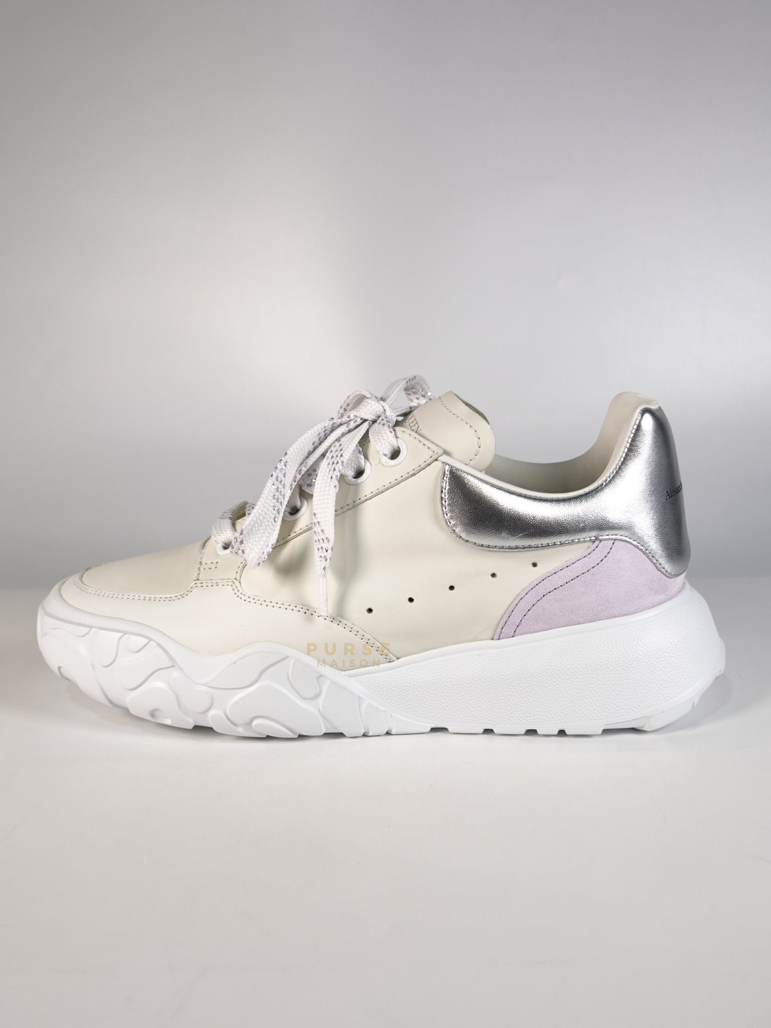 New Court Lace Up Shoes in White for Women Size 39 EU (24.5 cm) | Purse Maison Luxury Bags Shop