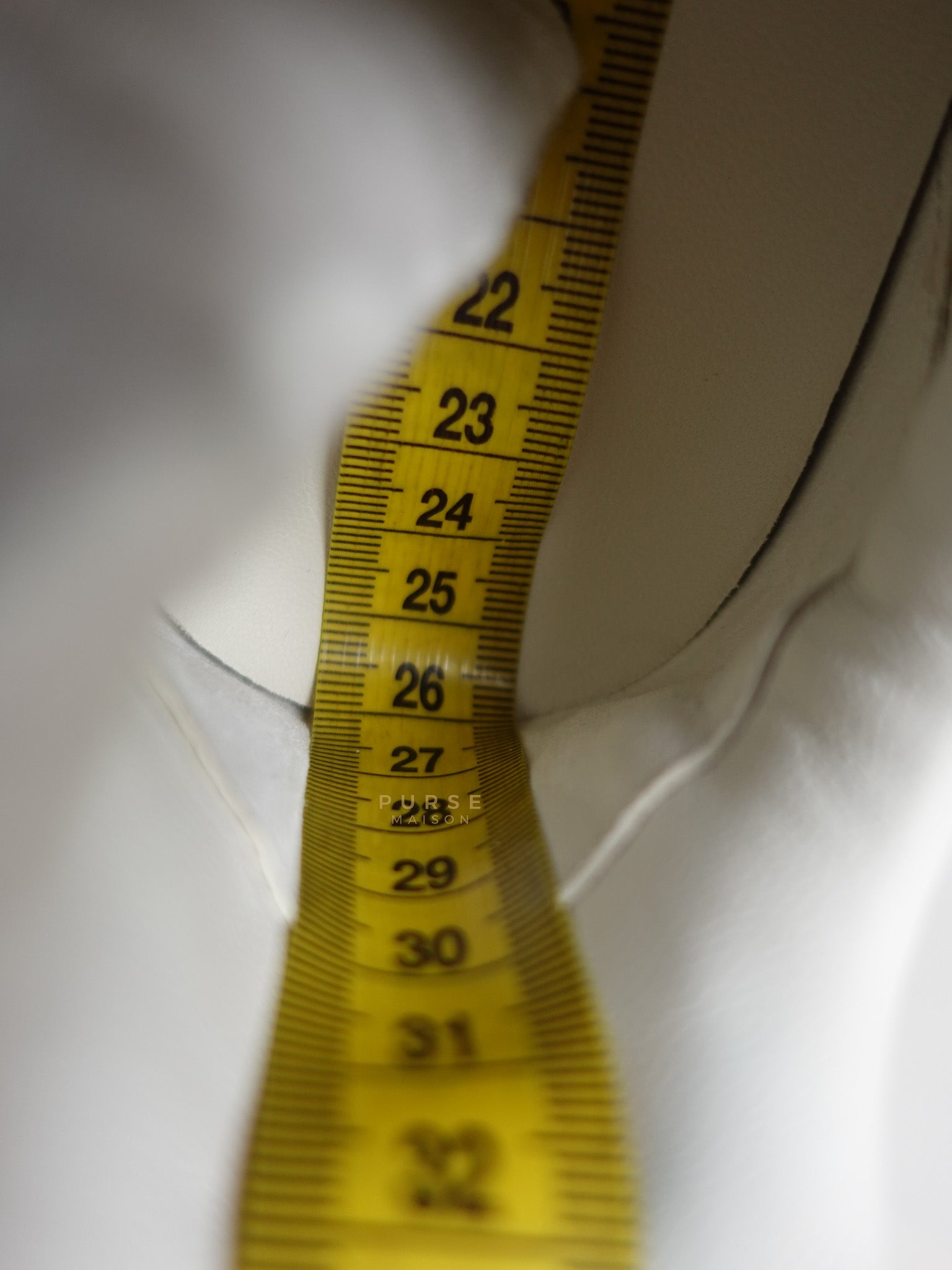 New Court Lace Up Shoes in White for Women Size 39 EU (24.5 cm) | Purse Maison Luxury Bags Shop