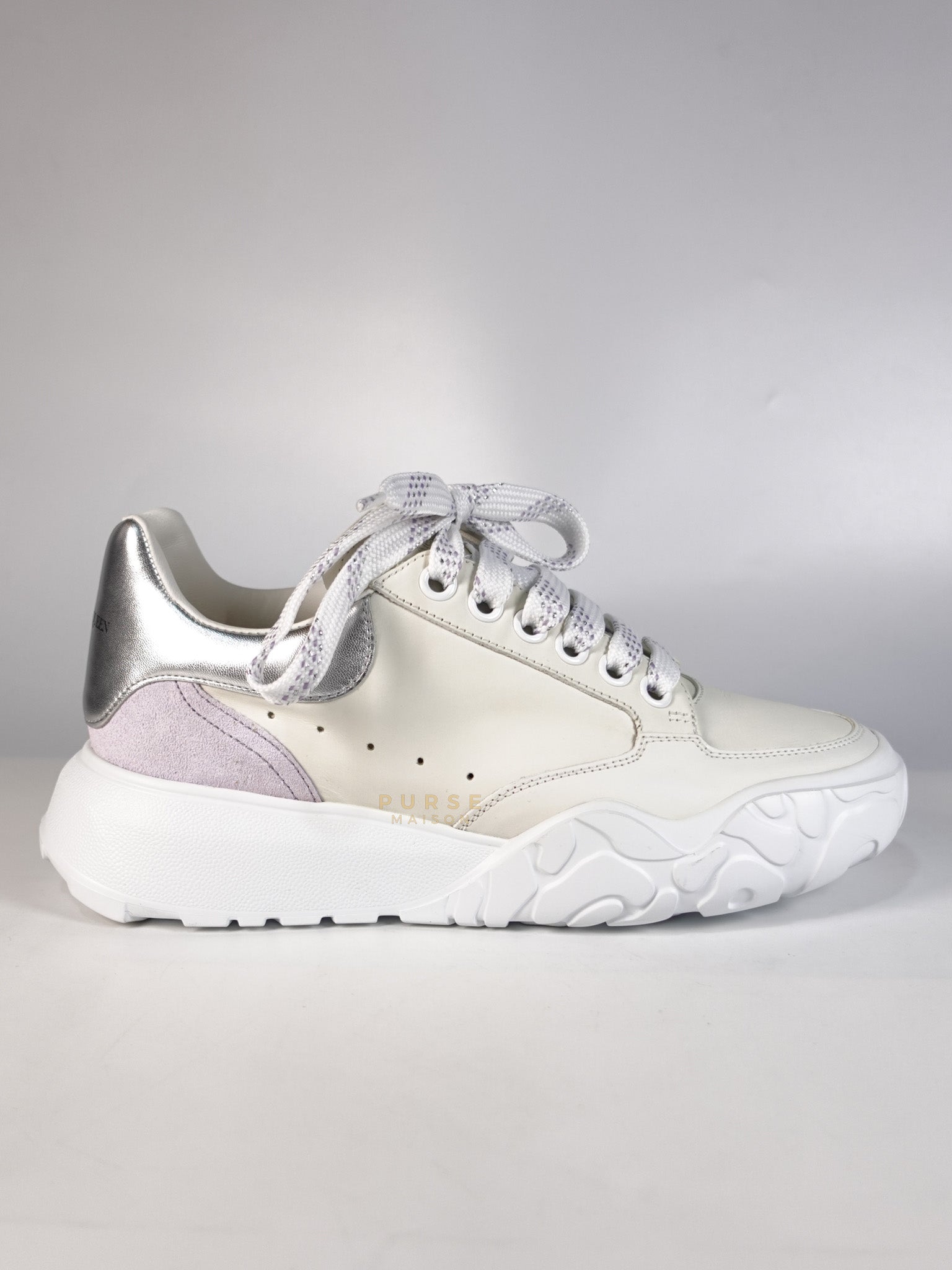 New Court Lace Up Shoes in White for Women Size 39 EU (24.5 cm) | Purse Maison Luxury Bags Shop