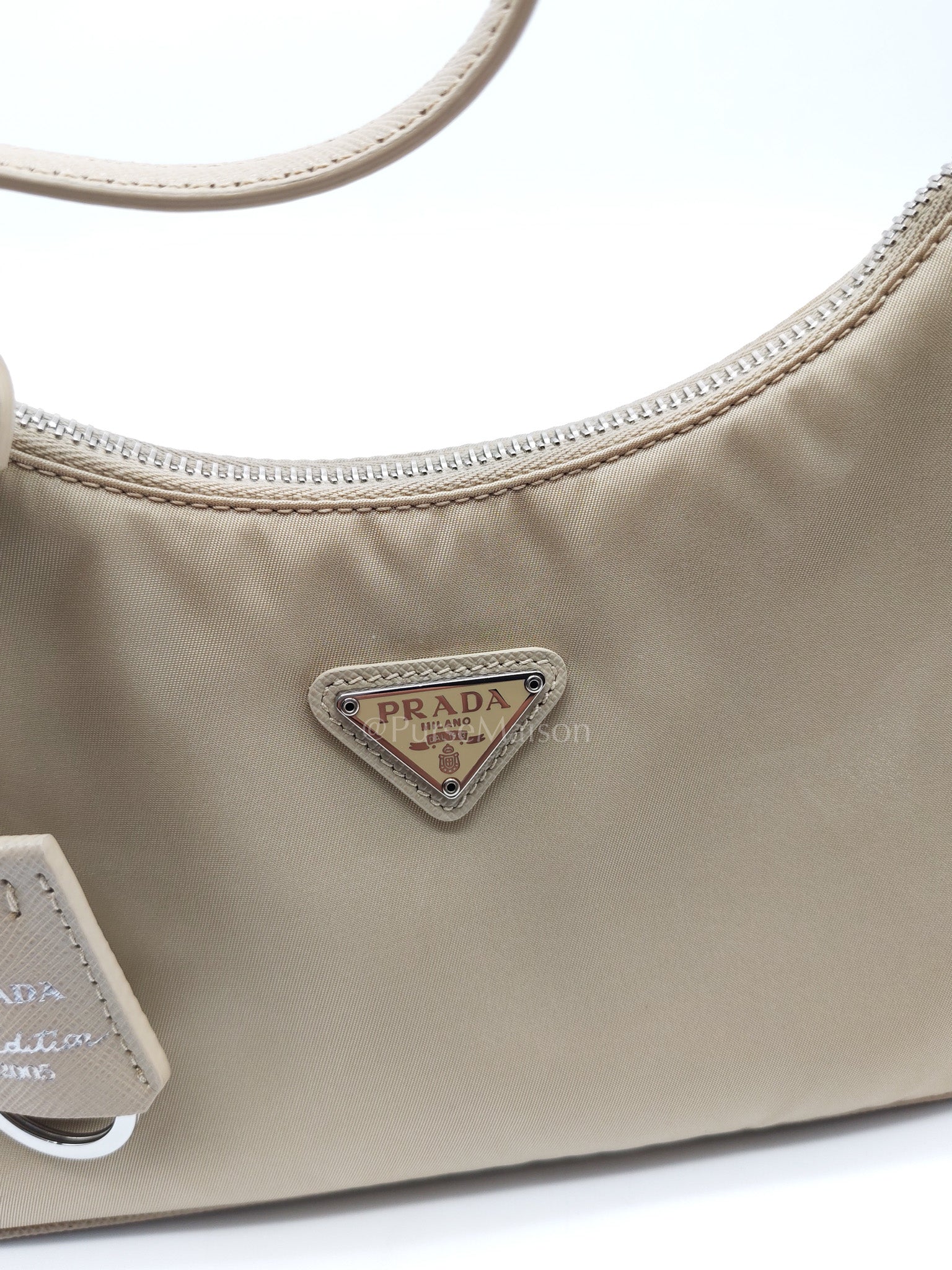 2005 Re-Edition in Deserto Tessuto Saffiano Shoulder Bag