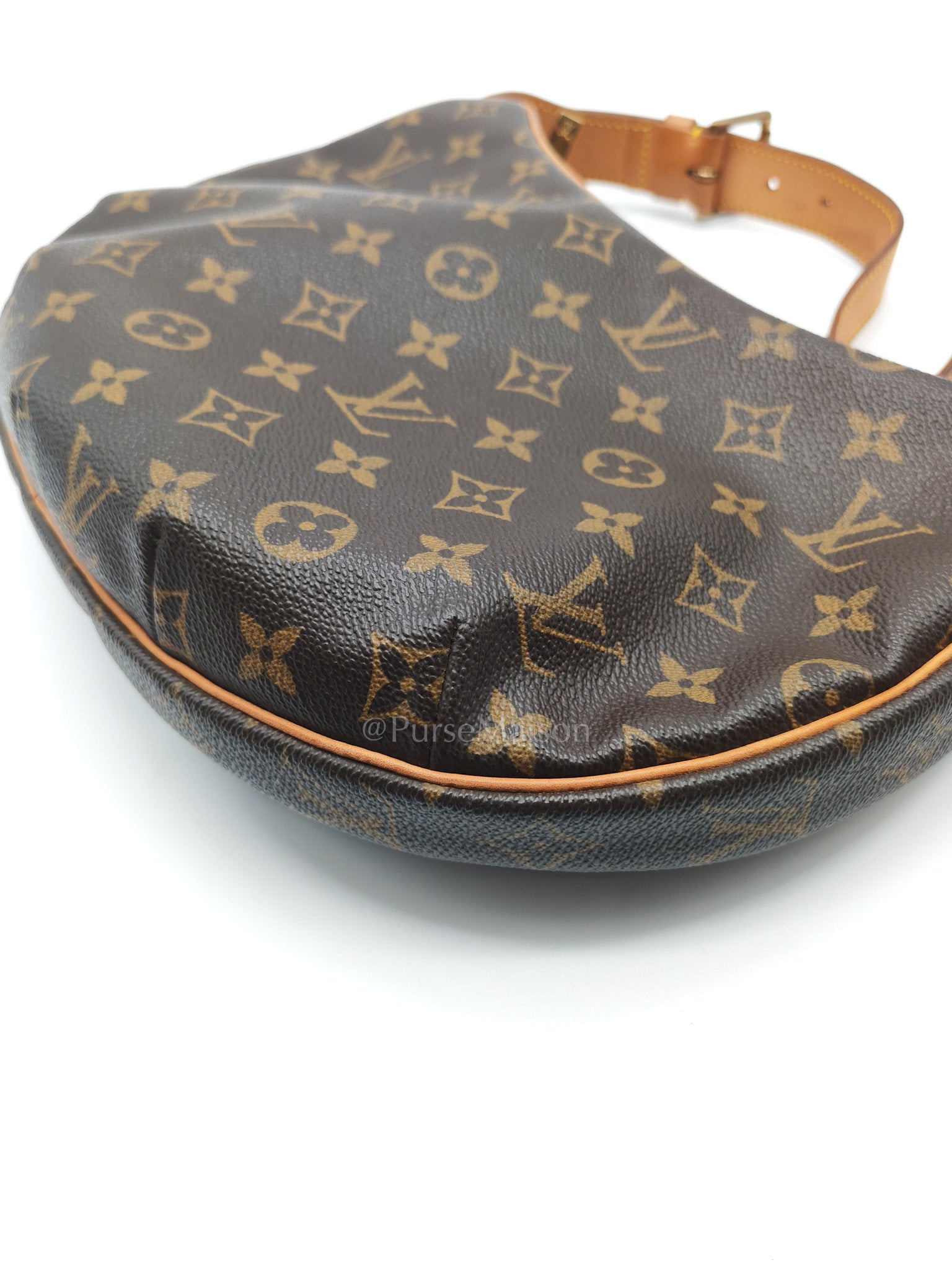 Croissant MM Handbag in Monogram Canvas (Datecode: TH0043)