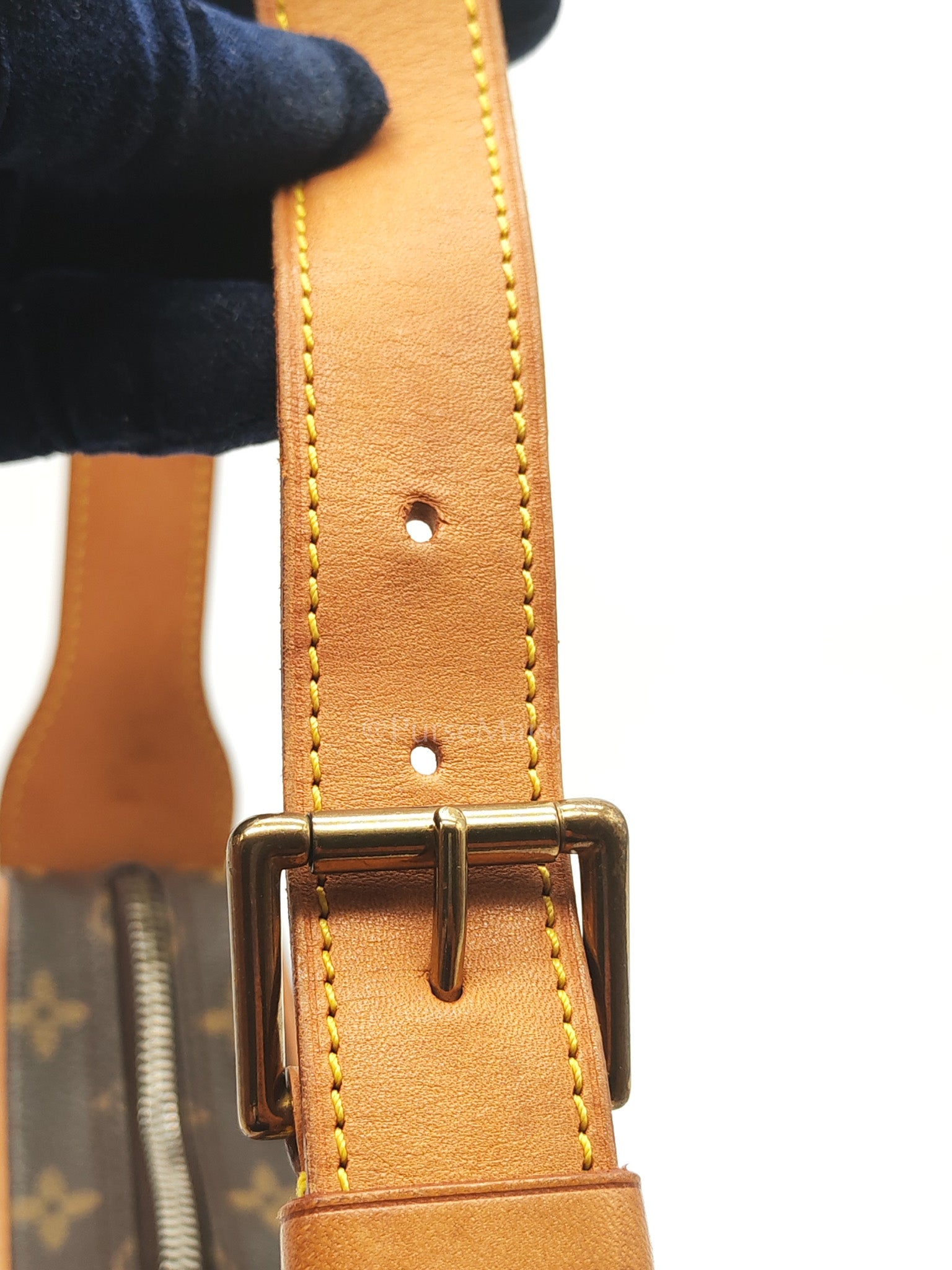 Croissant MM Handbag in Monogram Canvas (Datecode: TH0043)
