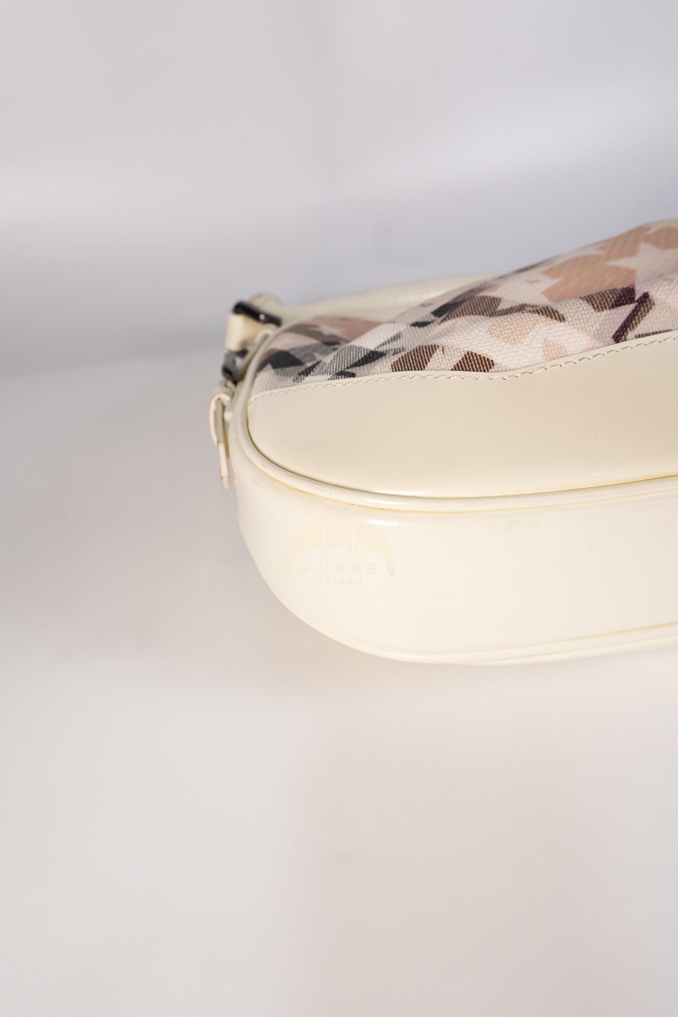 Nova Stars Printed Coated in White Patent Leather Shoulder Bag | Purse Maison Luxury Bags Shop