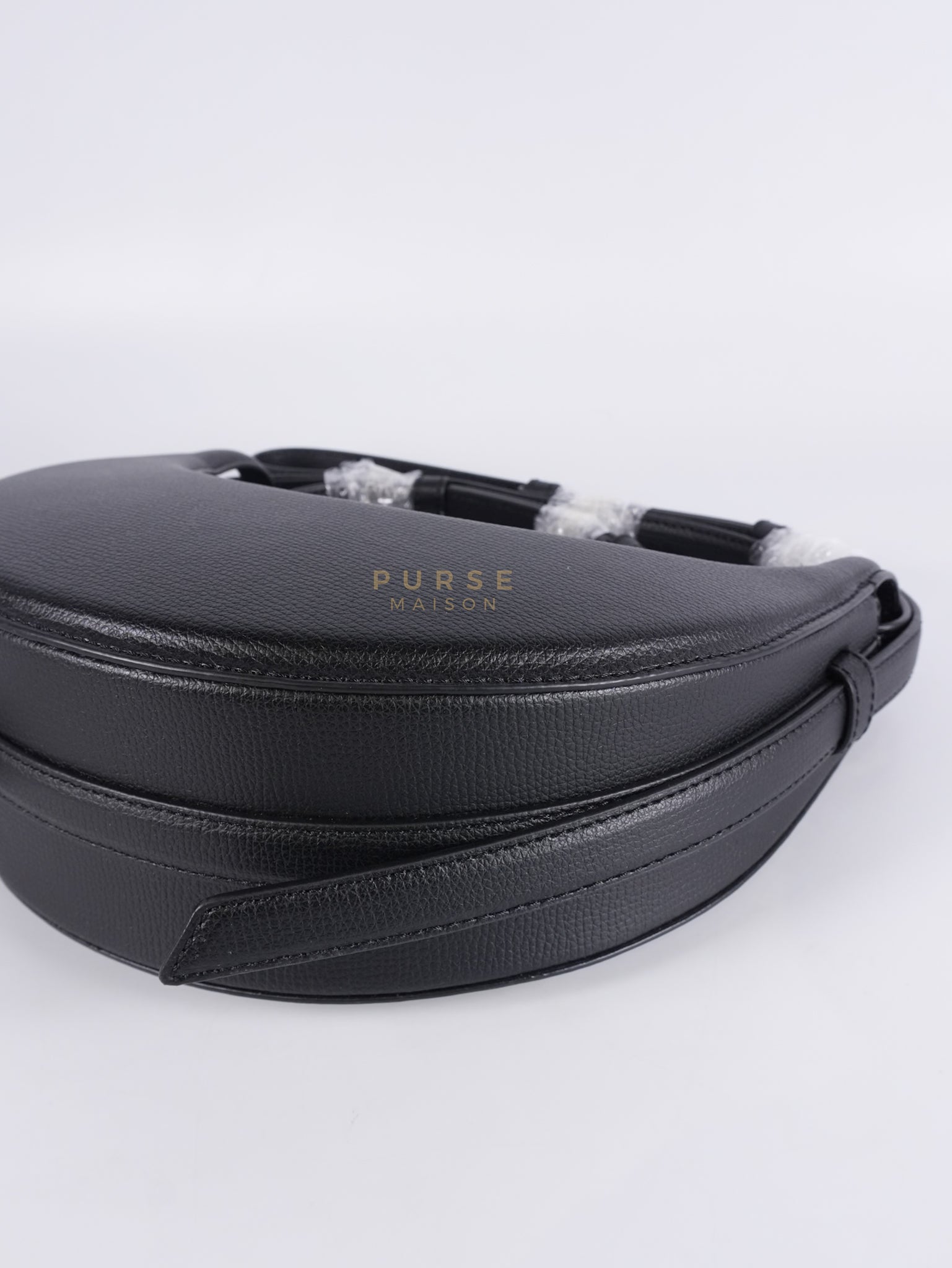 Numero Dix Black (Noir) in Graine Leather | Purse Maison Luxury Bags Shop