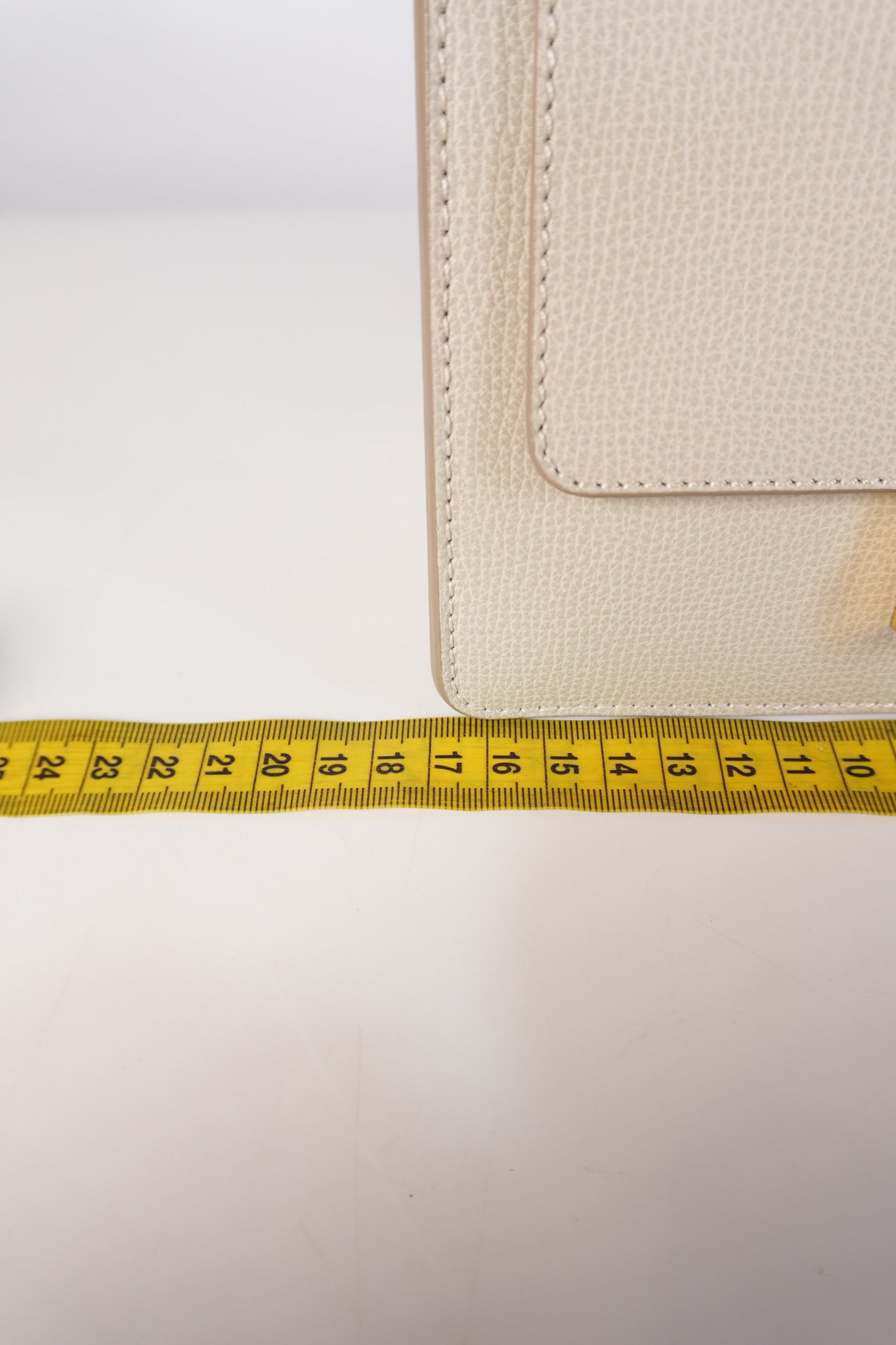 Numero Sept Mini in Craie Grane Leather | Purse Maison Luxury Bags Shop