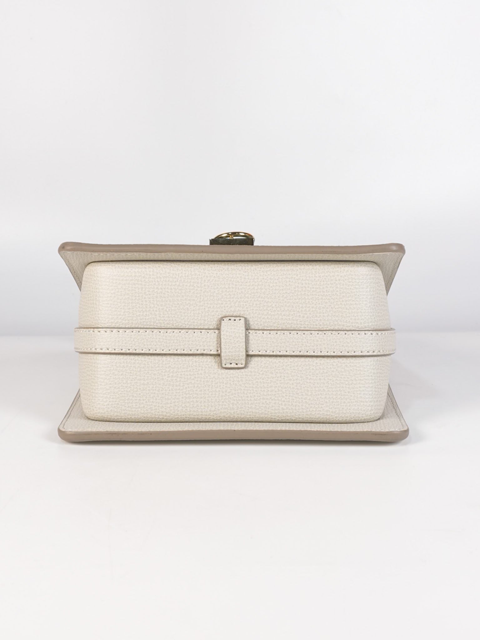 Numero Sept Mini in Craie Grane Leather | Purse Maison Luxury Bags Shop