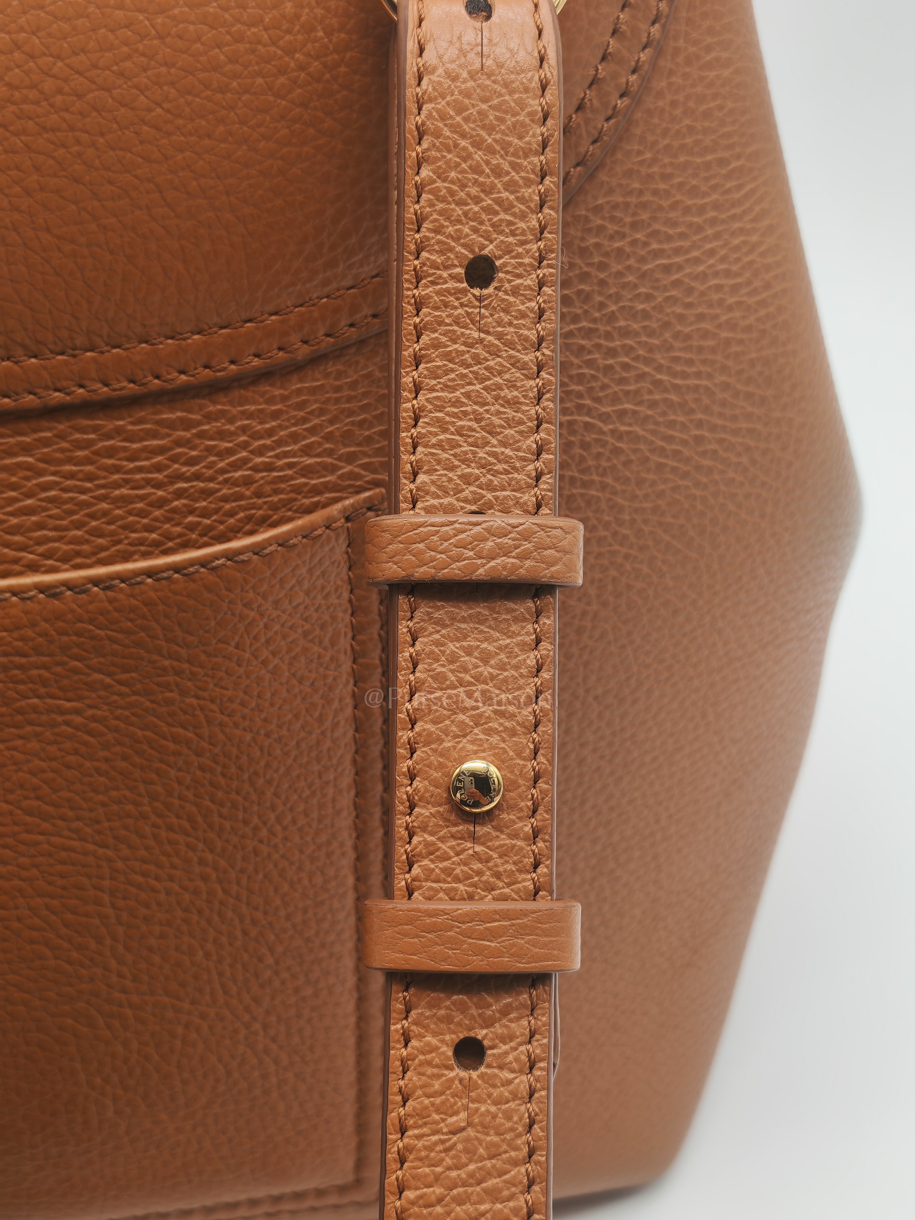 Numero Un in Caramel Crossbody/Bodybag | Purse Maison Luxury Bags Shop