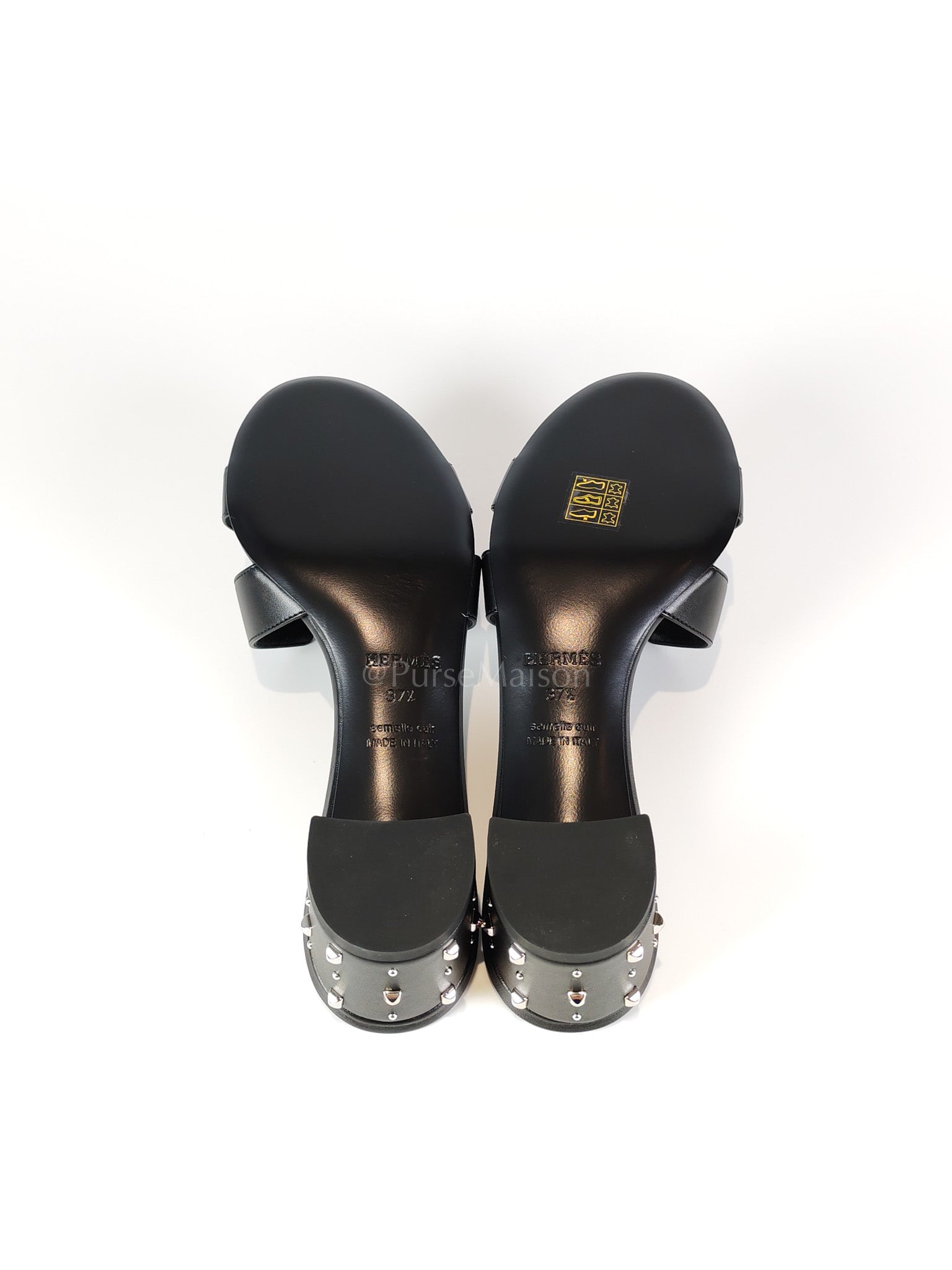 Oasis Black in Swift Leather and Studded Heels Size 37.5 EU (24.5 CM) | Purse Maison Luxury Bags Shop