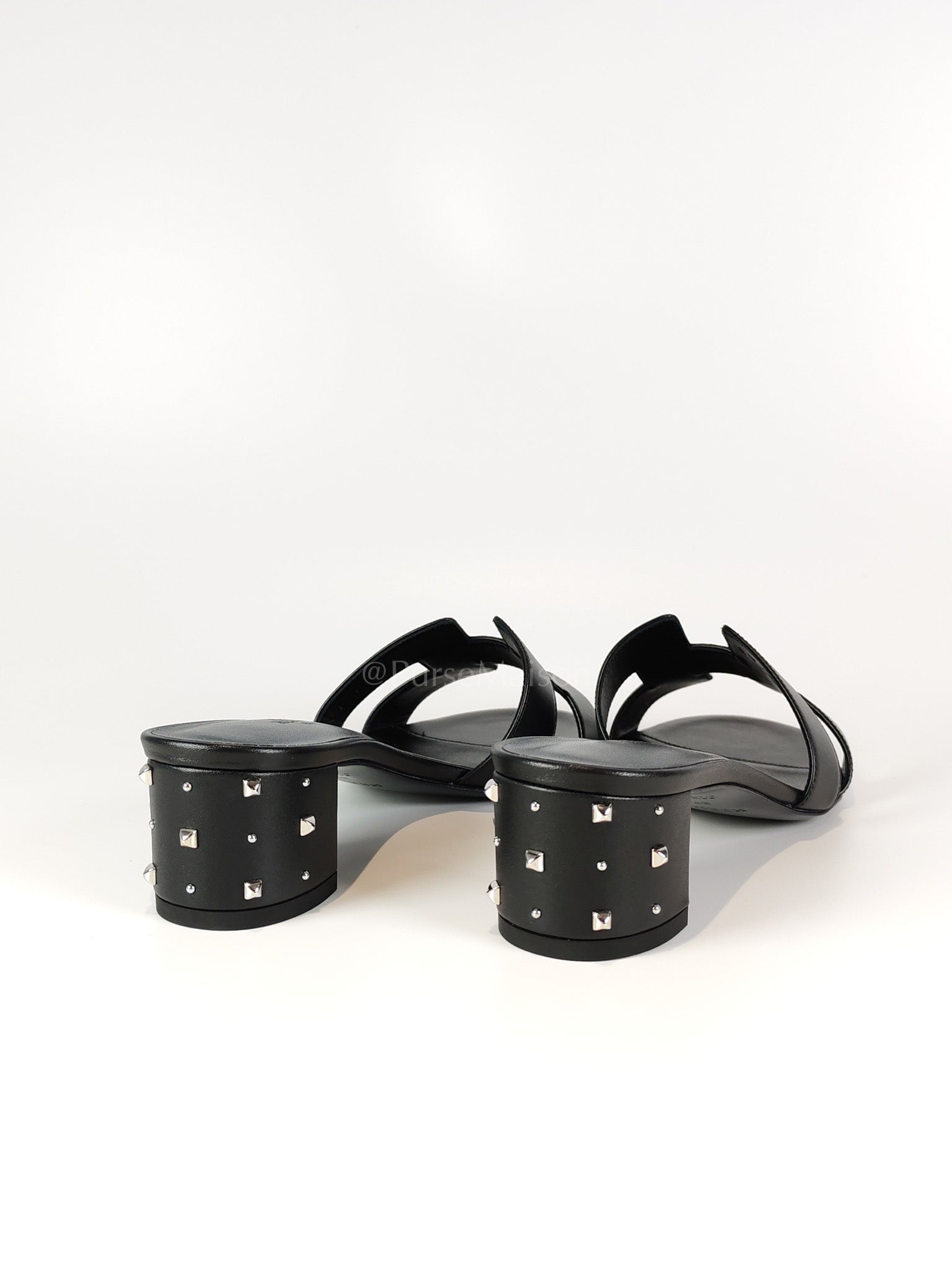 Oasis Black in Swift Leather and Studded Heels Size 37.5 EU (24.5 CM) | Purse Maison Luxury Bags Shop