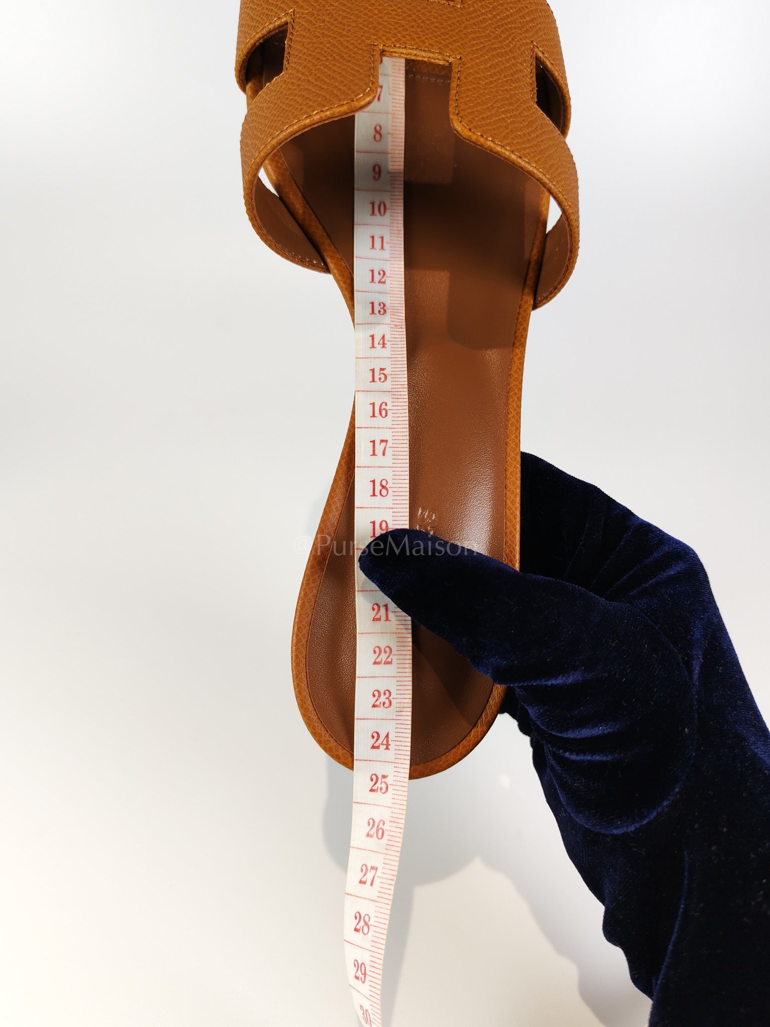 Oasis Gold in Epsom Leather Size 37.5 EU (24.5CM) | Purse Maison Luxury Bags Shop