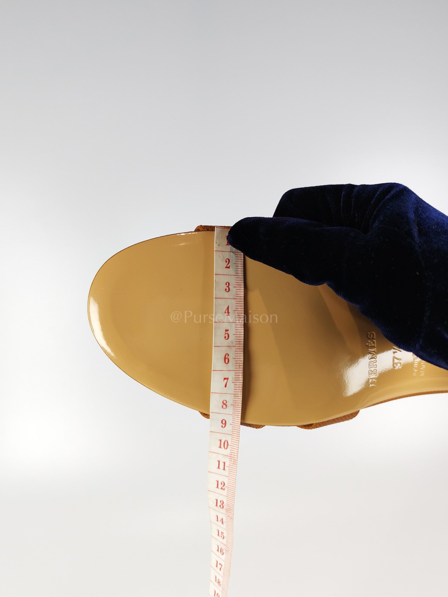 Oasis Gold in Epsom Leather Size 37.5 EU (24.5CM) | Purse Maison Luxury Bags Shop