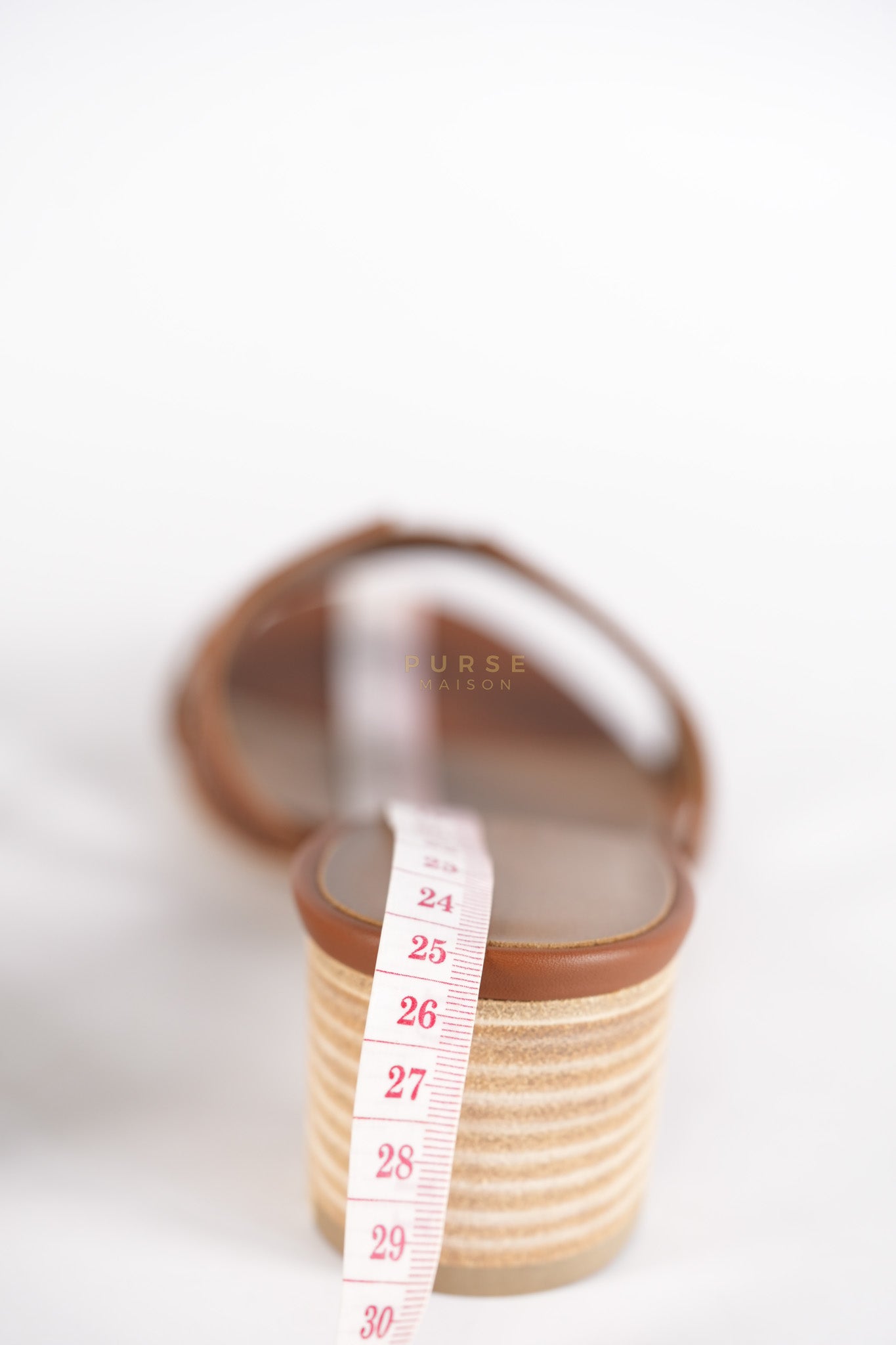 Oasis in Gold Calfskin Leather Size 37.5 EU (24 cm) | Purse Maison Luxury Bags Shop