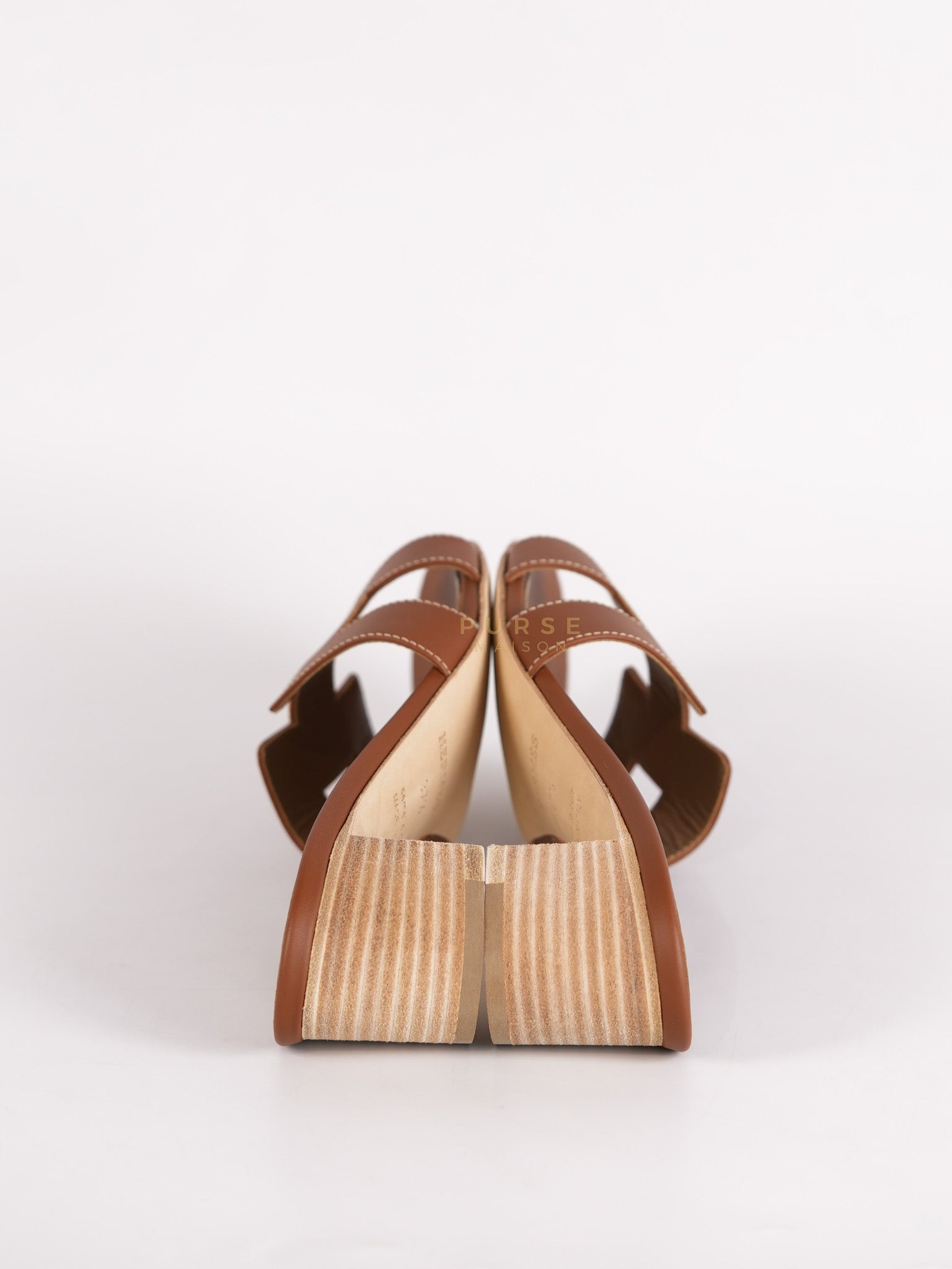 Oasis in Gold Calfskin Leather Size 37.5 EU (24 cm) | Purse Maison Luxury Bags Shop