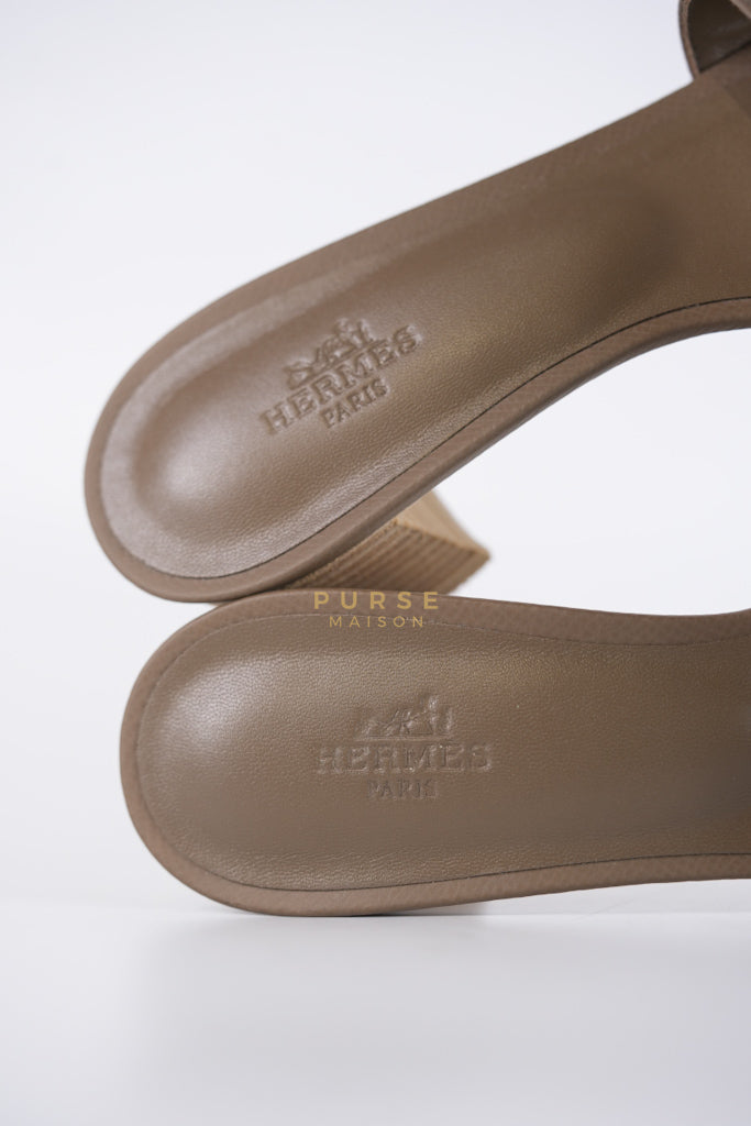 Oasis Sandals in Etoupe Leather Size 38(24.5cm) | Purse Maison Luxury Bags Shop