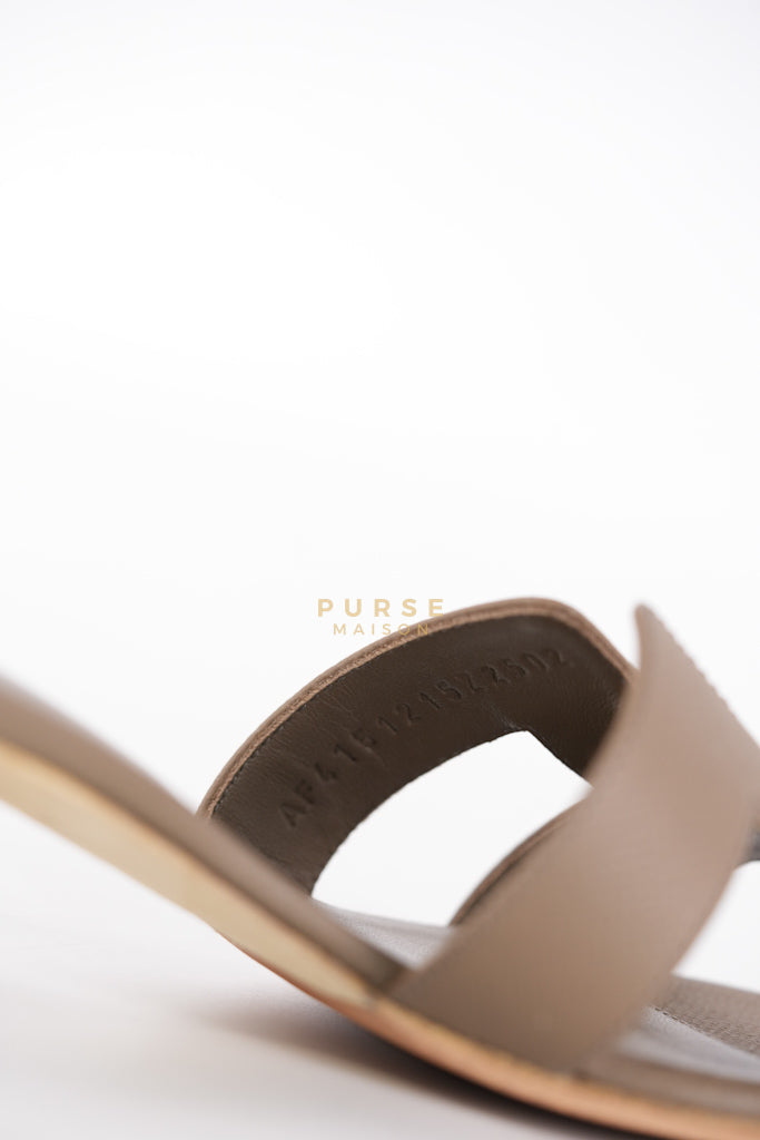 Oasis Sandals in Etoupe Leather Size 38(24.5cm) | Purse Maison Luxury Bags Shop