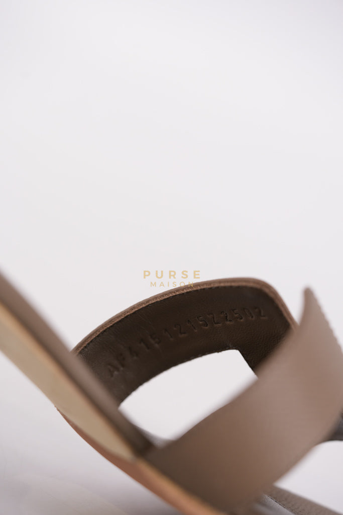 Oasis Sandals in Etoupe Leather Size 38(24.5cm) | Purse Maison Luxury Bags Shop
