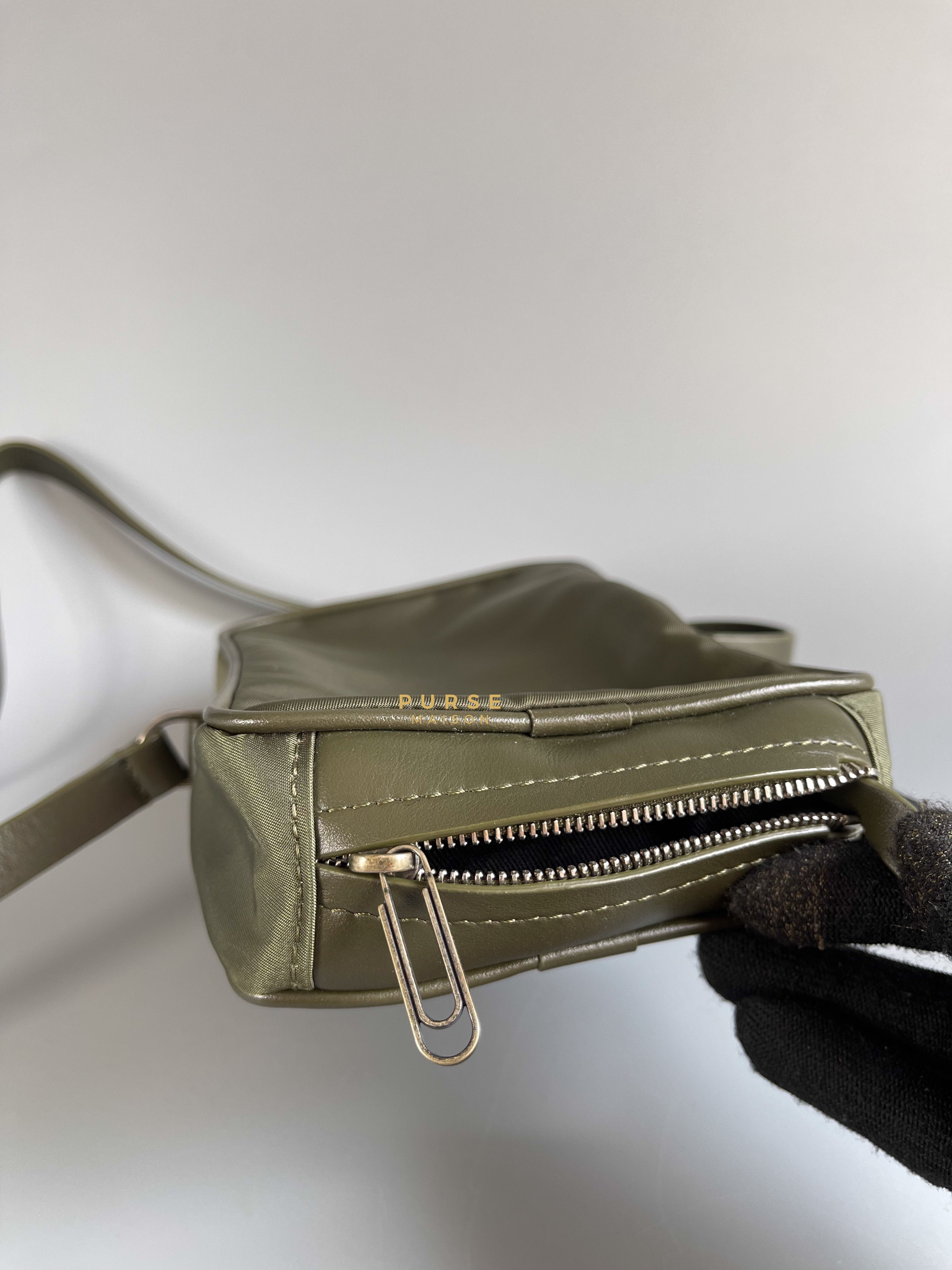 Off-White Zip Around Logo Bag (Army Green) | Purse Maison Luxury Bags Shop