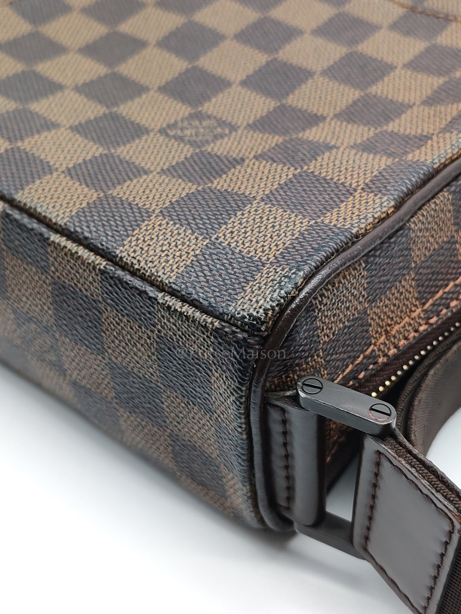 Olav Vintage Messenger Bag in Damier Ebene Canvas (Date Code: MI0024) | Purse Maison Luxury Bags Shop