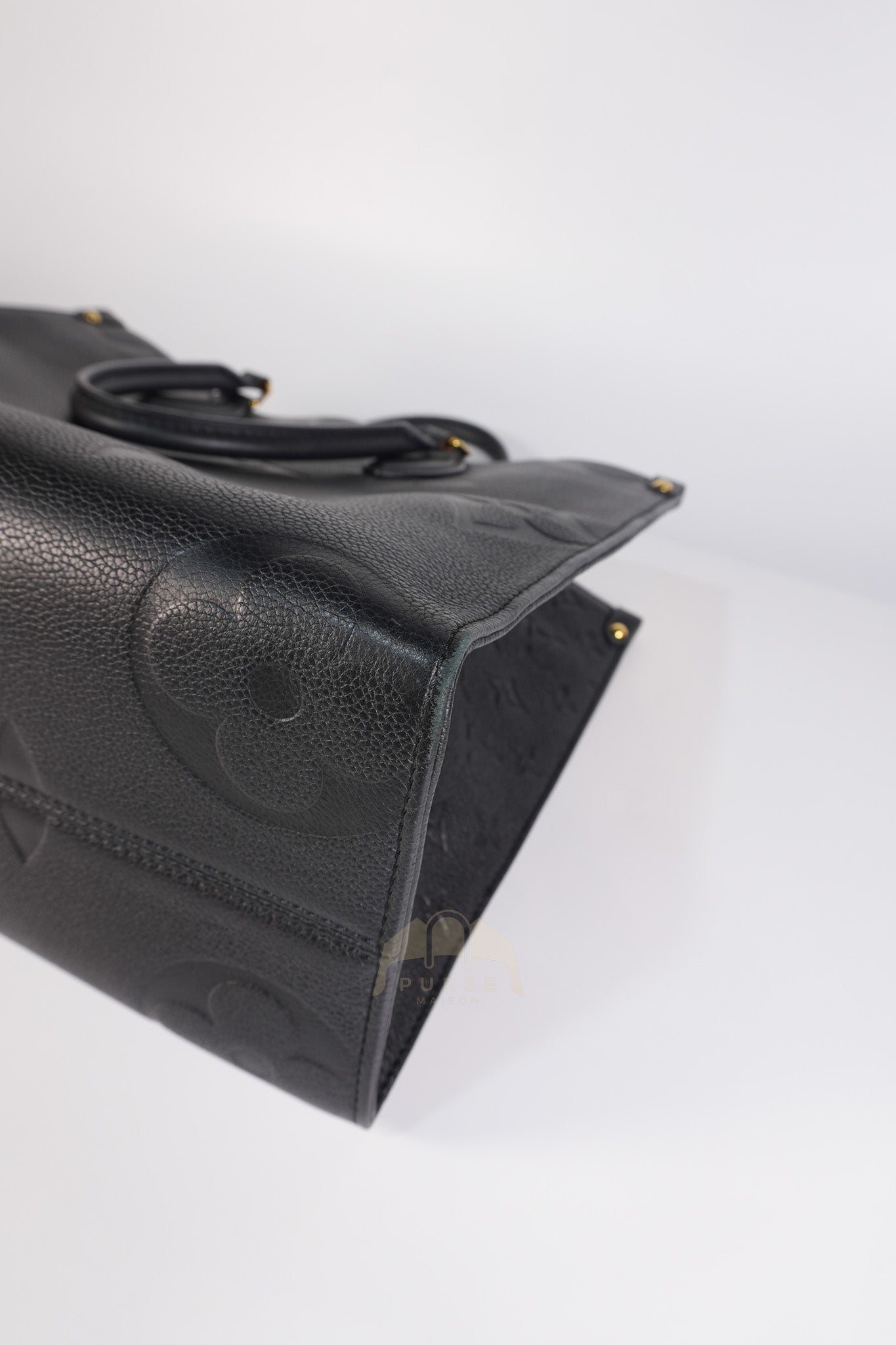 On The Go MM in Black Empreinte Leather & Gold Hardware Microchip | Purse Maison Luxury Bags Shop