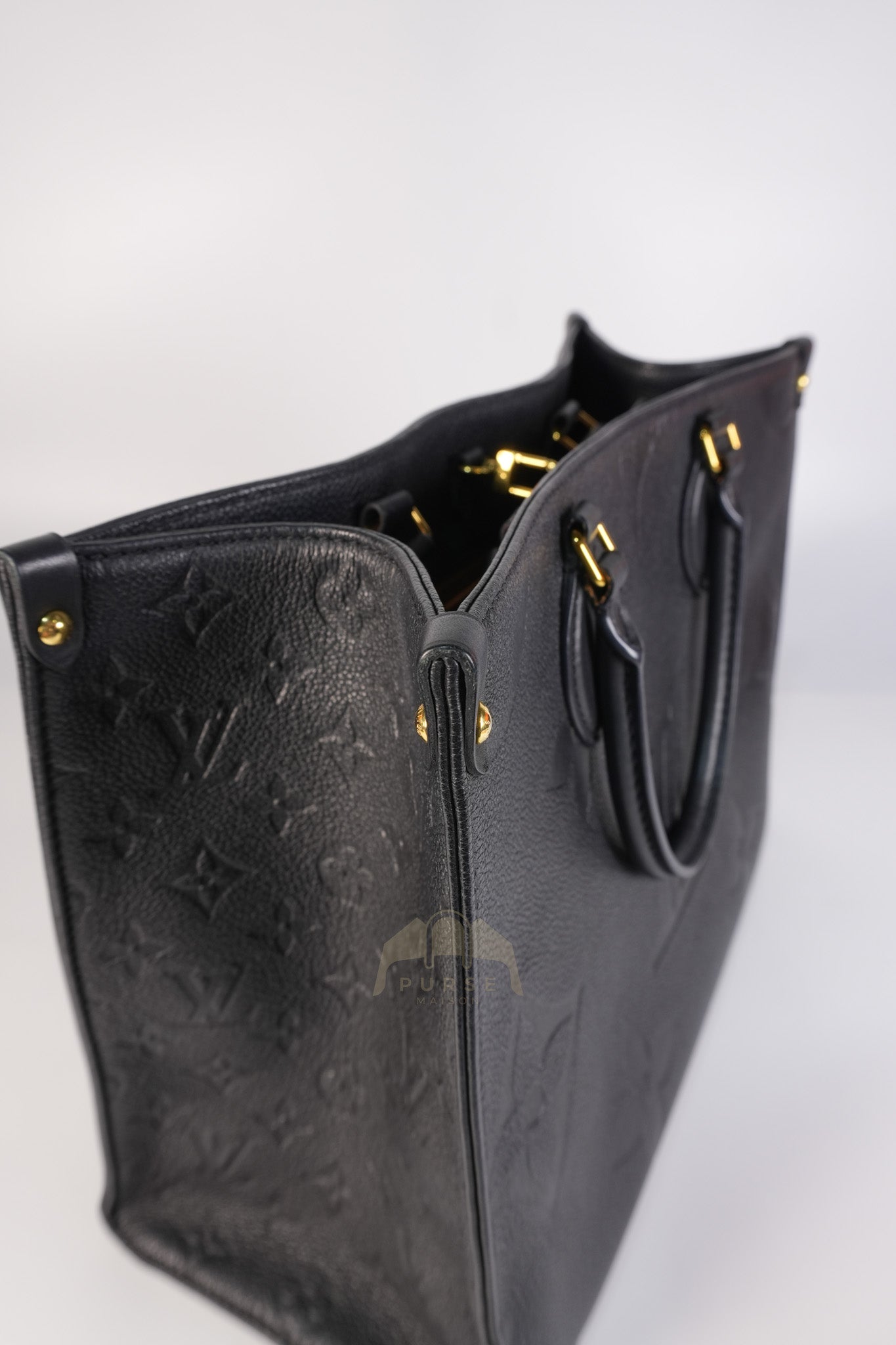 On The Go MM in Black Empreinte Leather & Gold Hardware Microchip | Purse Maison Luxury Bags Shop