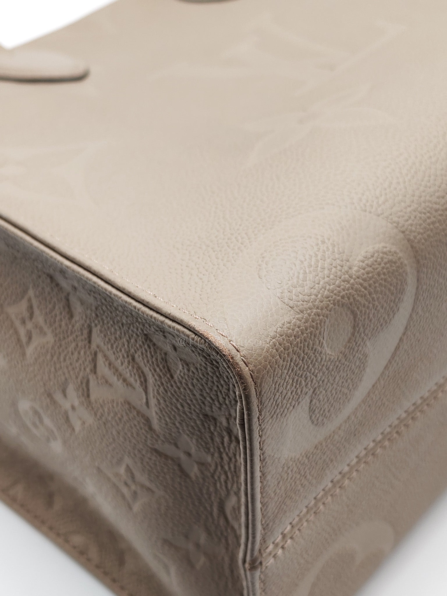 OnTheGo MM (OTG) in Beige Monogram Empriente Leather & Gold Hardware Microchip | Purse Maison Luxury Bags Shop