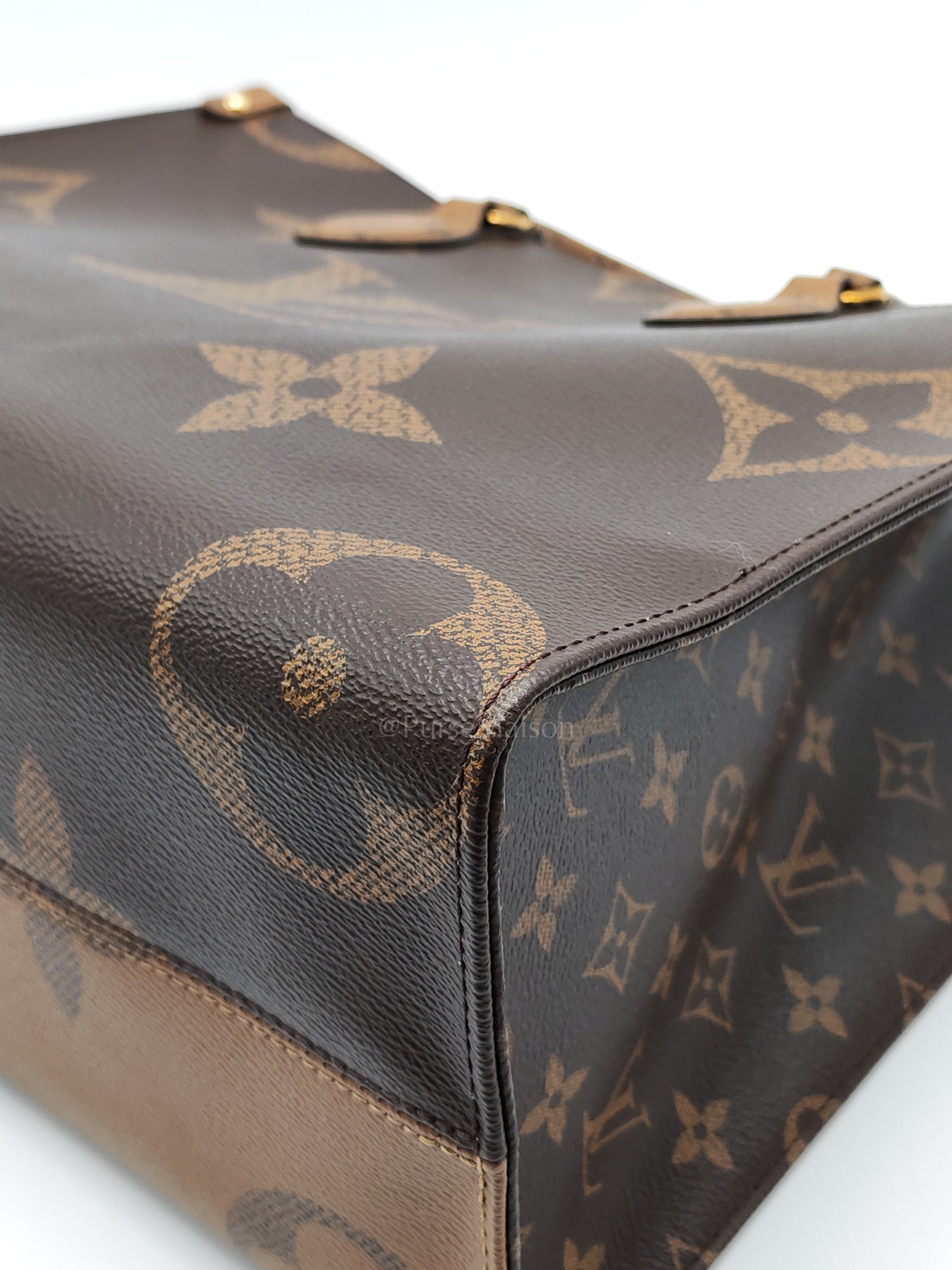 OnTheGo (OTG) MM in Reverse Monogram Canvas and Gold Hardware Microchip | Purse Maison Luxury Bags Shop