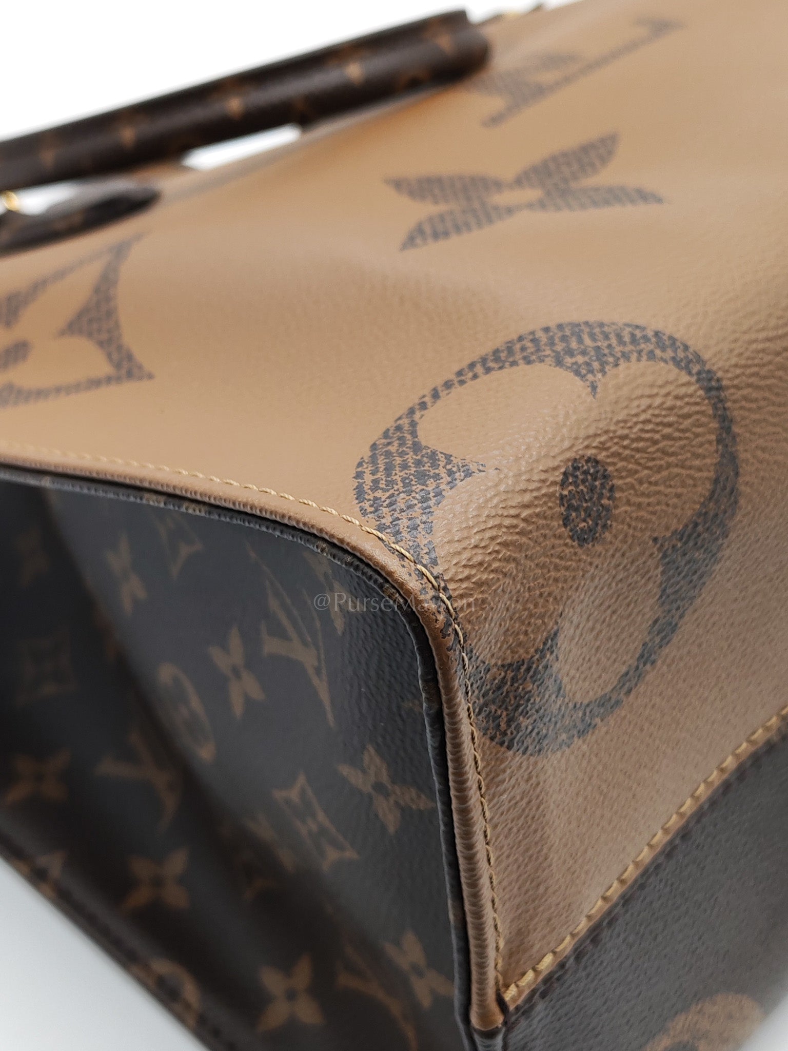 OnTheGo (OTG) MM in Reverse Monogram Canvas & Gold Hardware (Datecode: FL4200) | Purse Maison Luxury Bags Shop