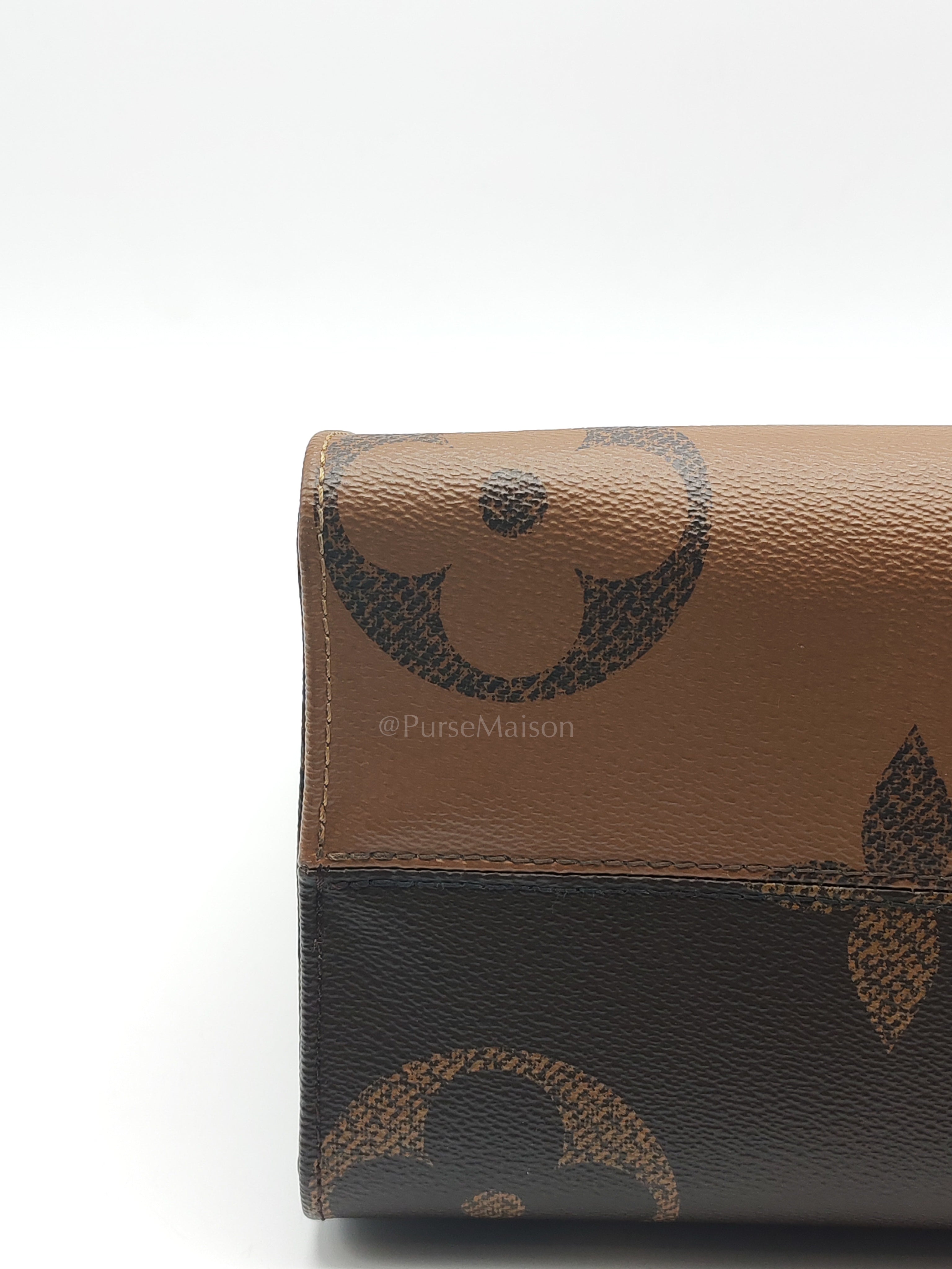 OnTheGo (OTG) MM in Reverse Monogram Canvas & Gold Hardware Microchip | Purse Maison Luxury Bags Shop