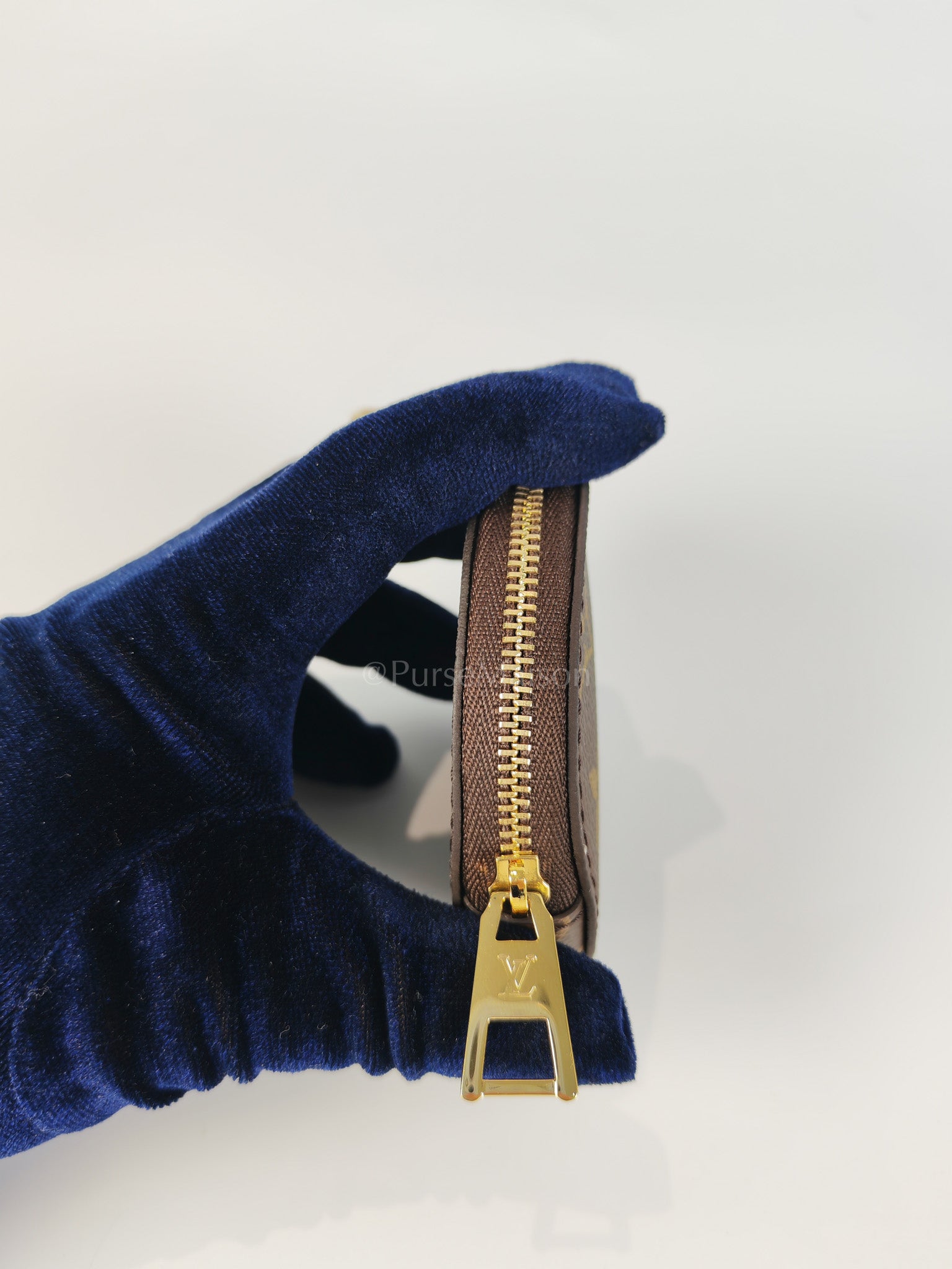 OnTheGo PM (OTG) in Reverse Monogram Canvas (Microchip) | Purse Maison Luxury Bags Shop