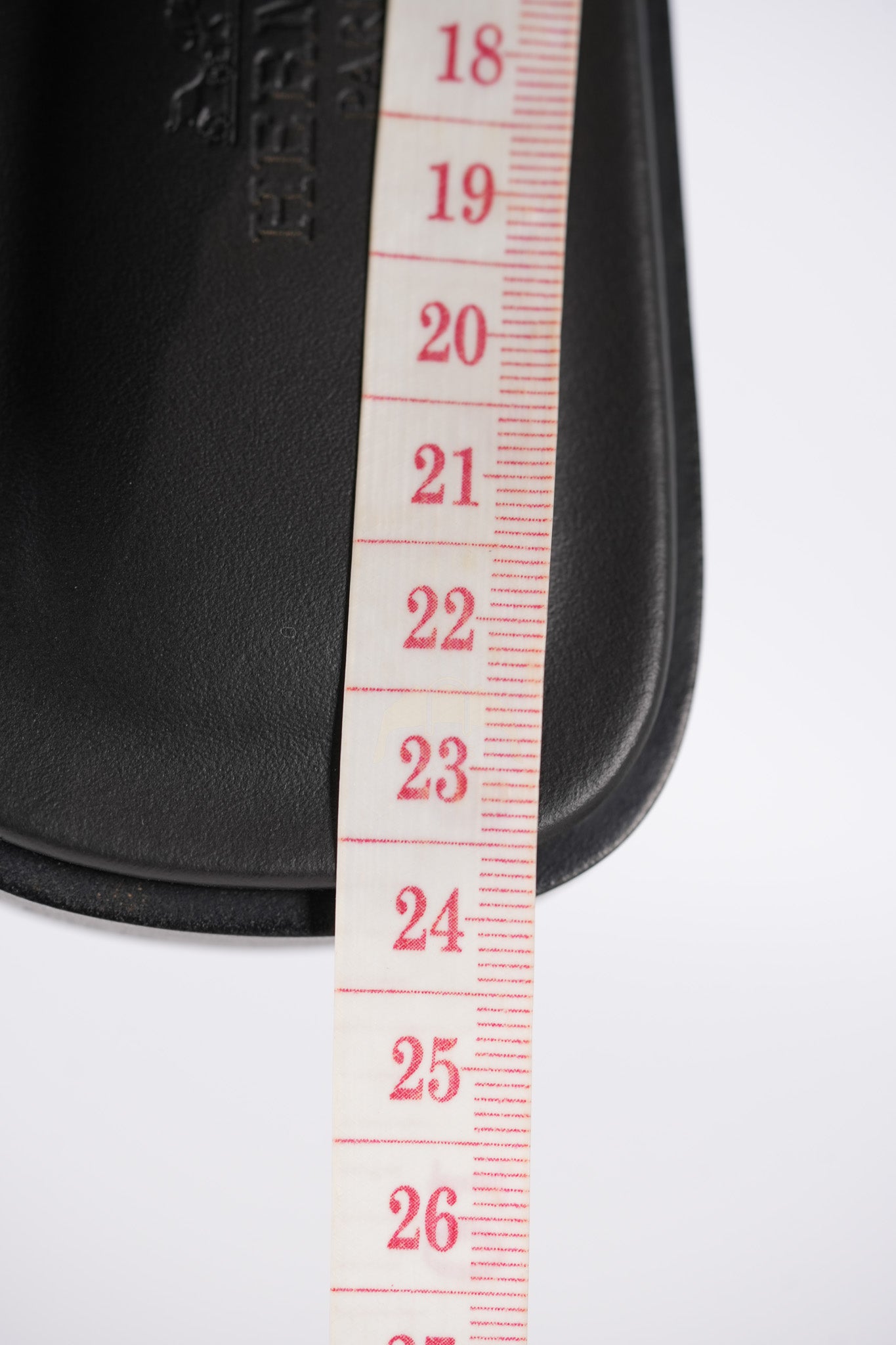 Oran in Black/Noir Box Calfskin Leather Size 36.5 | Purse Maison Luxury Bags Shop