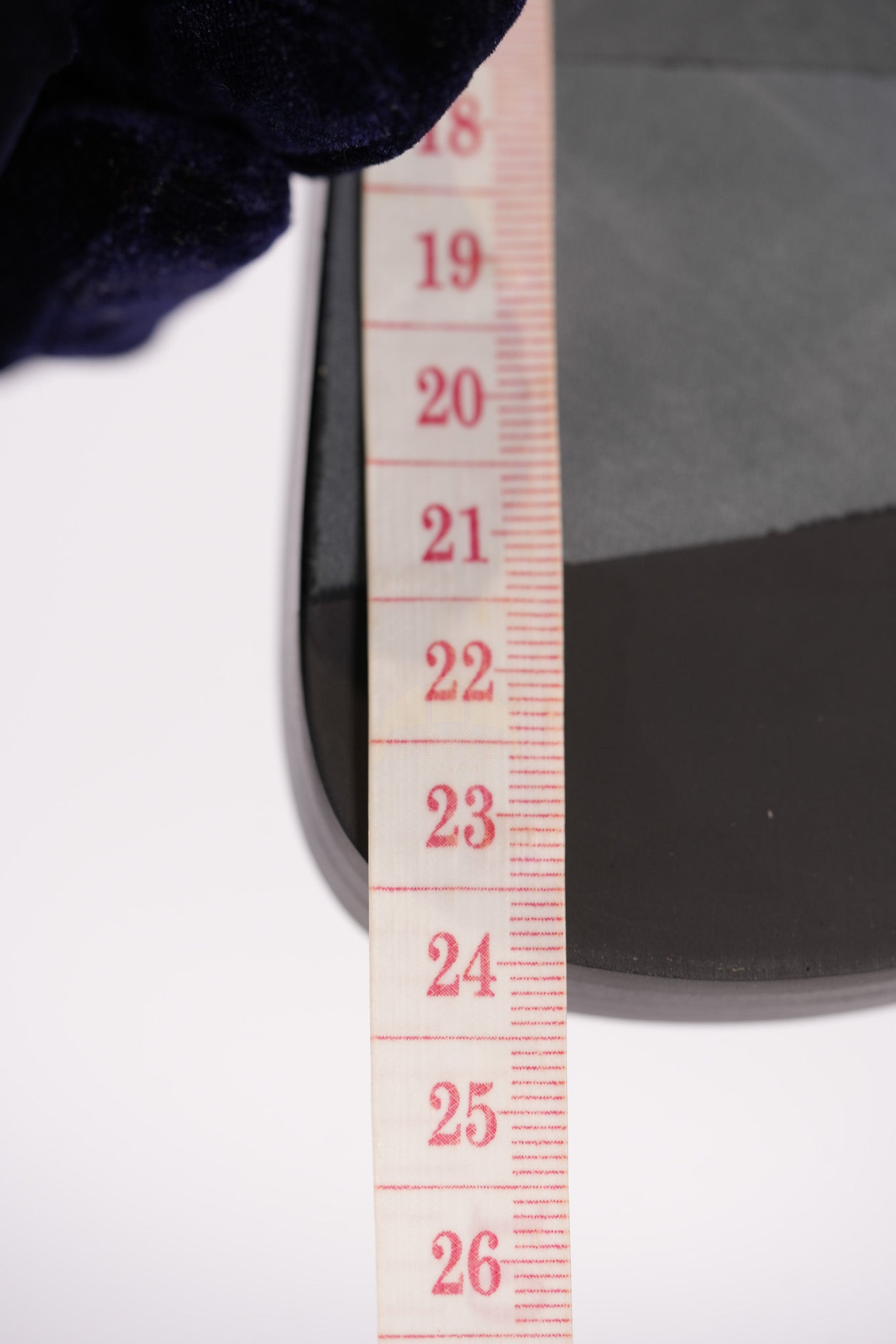 Oran in Black/Noir Box Calfskin Leather Size 36.5 | Purse Maison Luxury Bags Shop