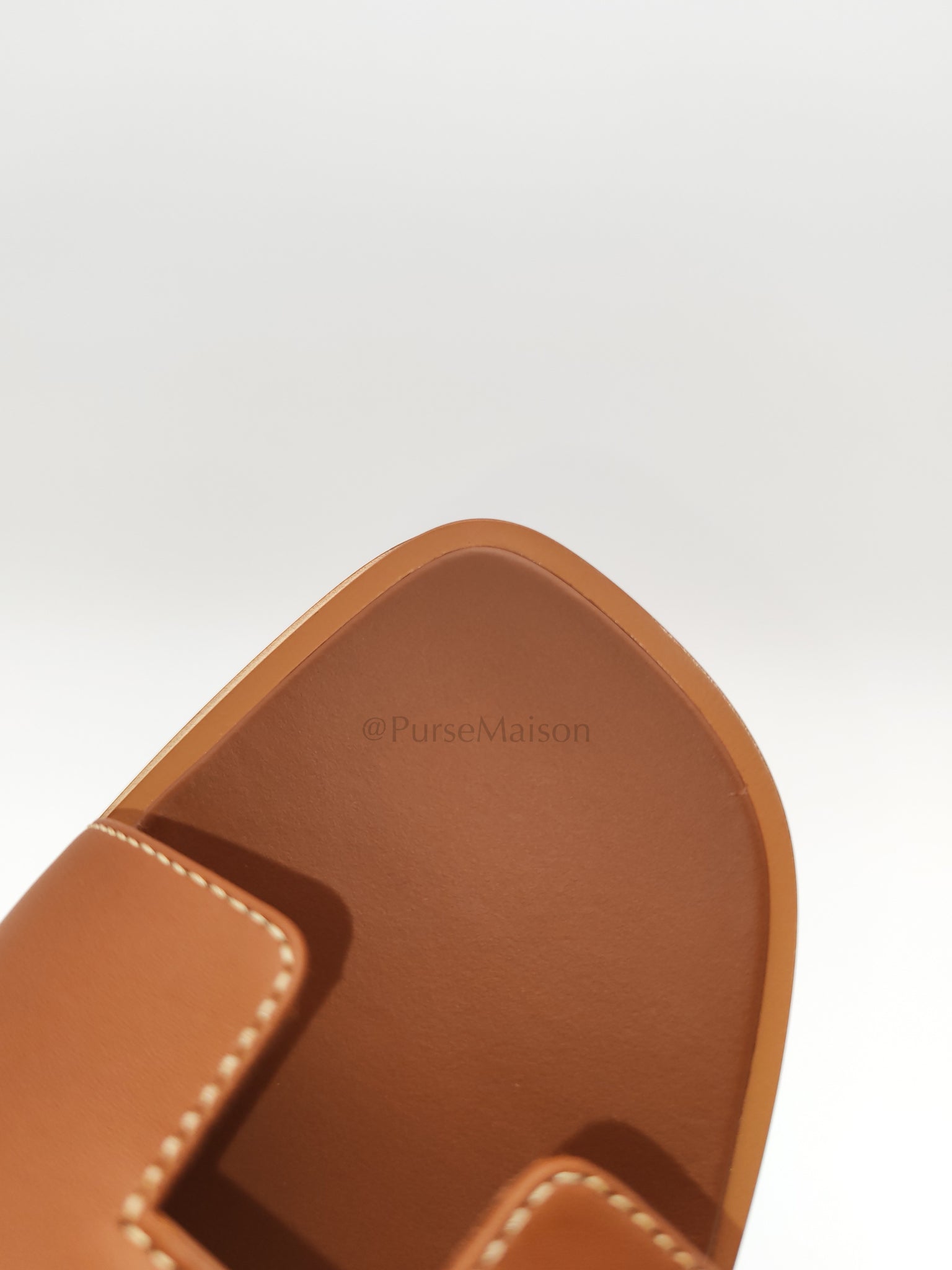 Oran in Gold Box Calfskin Leather Size 38 EU (24cm) | Purse Maison Luxury Bags Shop