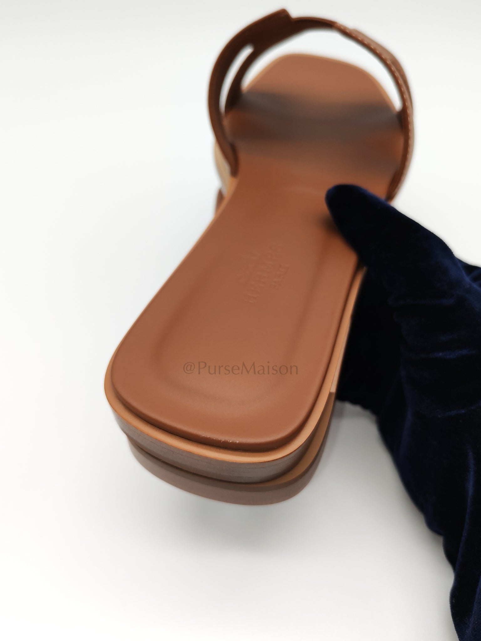 Oran in Gold Box Calfskin Leather Size 38 EU (24cm) | Purse Maison Luxury Bags Shop