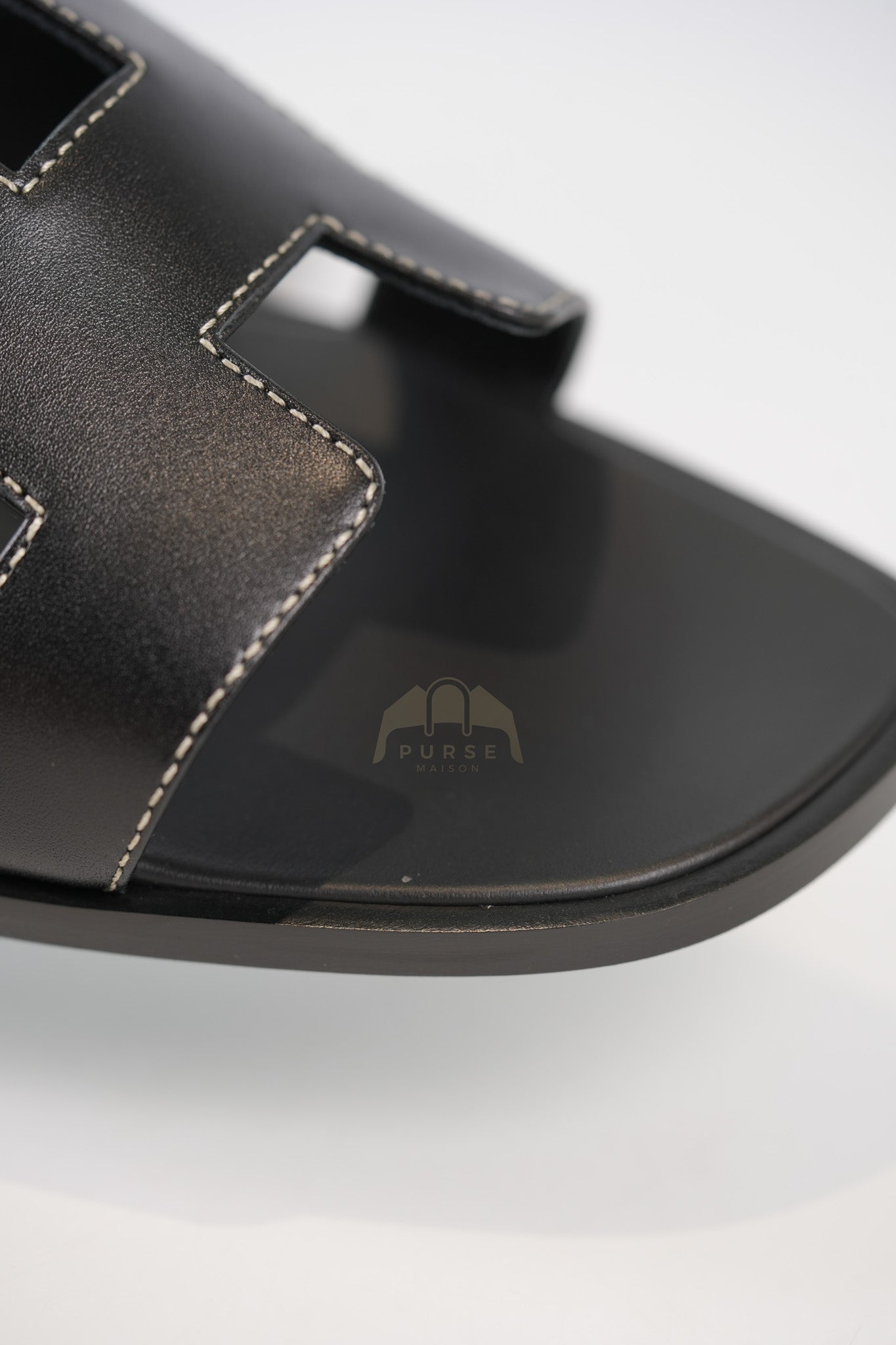 Oran in Noir/Black Box Calfskin Leather Size 37 | Purse Maison Luxury Bags Shop