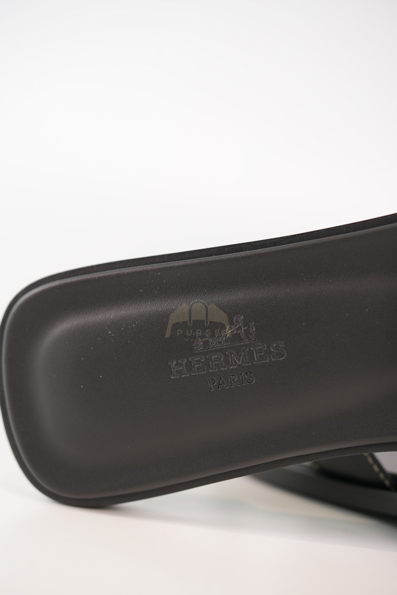 Oran in Noir/Black Box Calfskin Leather Size 37 | Purse Maison Luxury Bags Shop