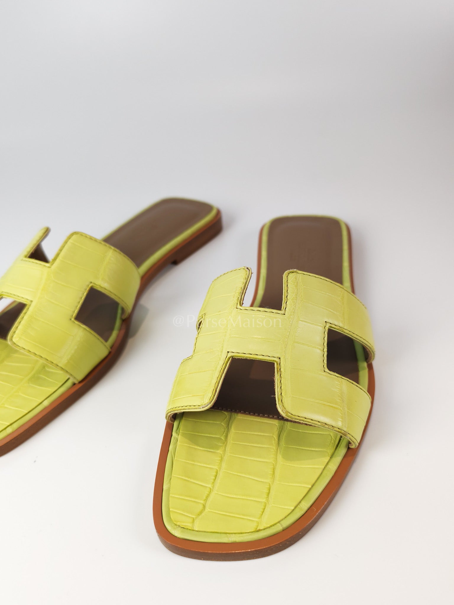 Oran Matte in Light Green Alligator Leather Sandals Size 36 EU (23cm) | Purse Maison Luxury Bags Shop