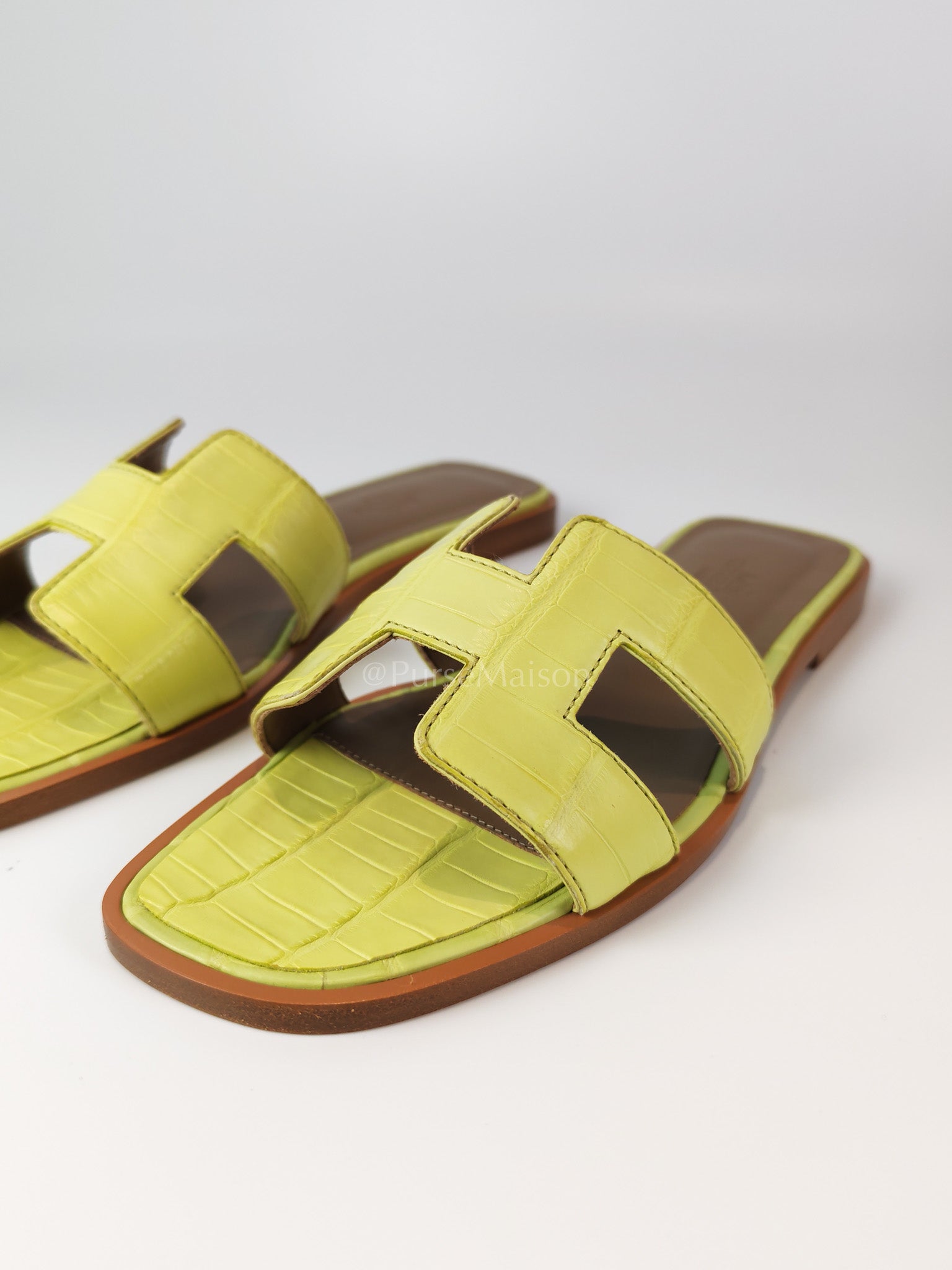 Oran Matte in Light Green Alligator Leather Sandals Size 36 EU (23cm) | Purse Maison Luxury Bags Shop