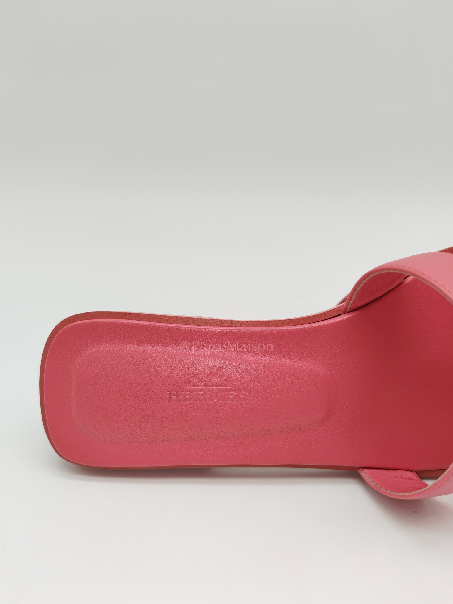 Oran Sandals in Pink Swift Leather Size 36.5 EU (23 cm) | Purse Maison Luxury Bags Shop
