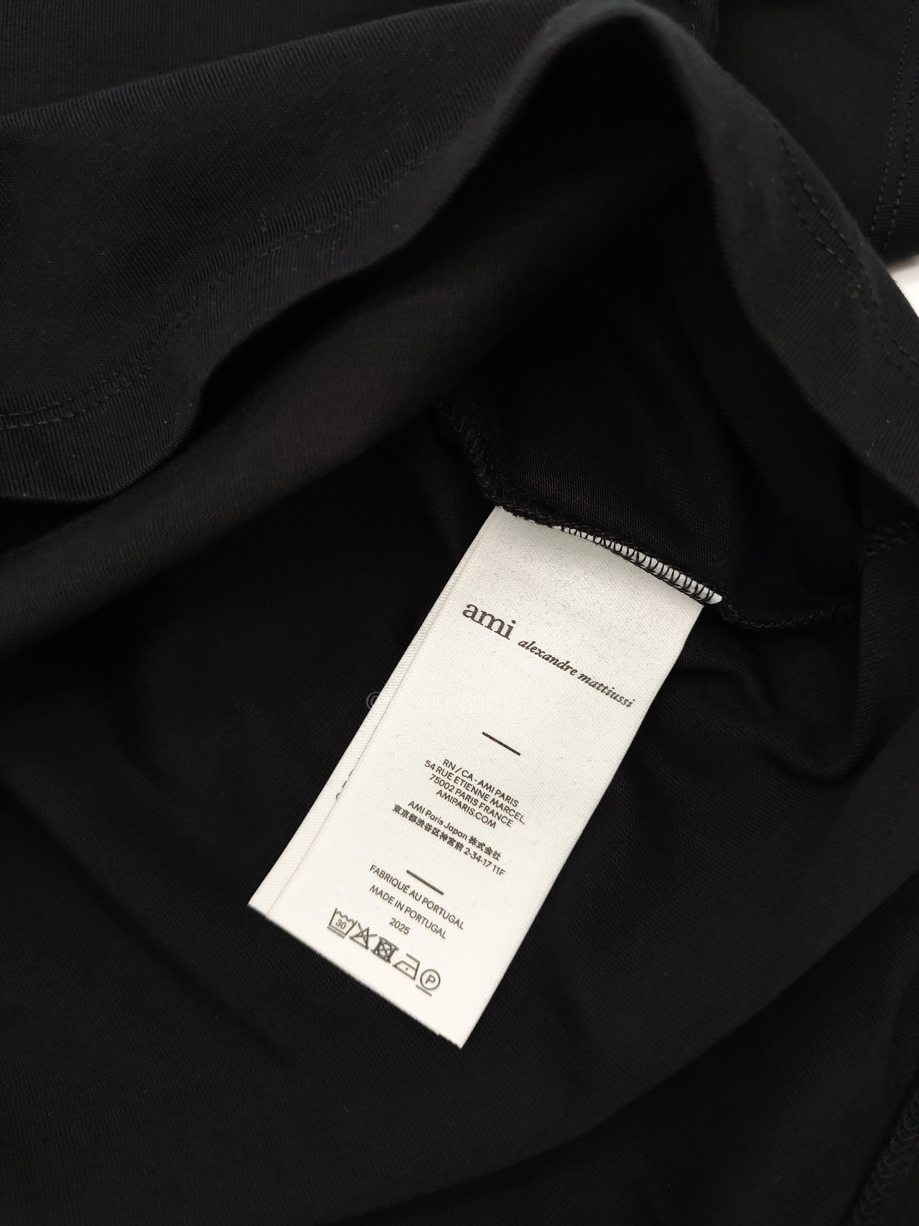 Ami De Coeur Cotton T-Shirt in Black Size Large