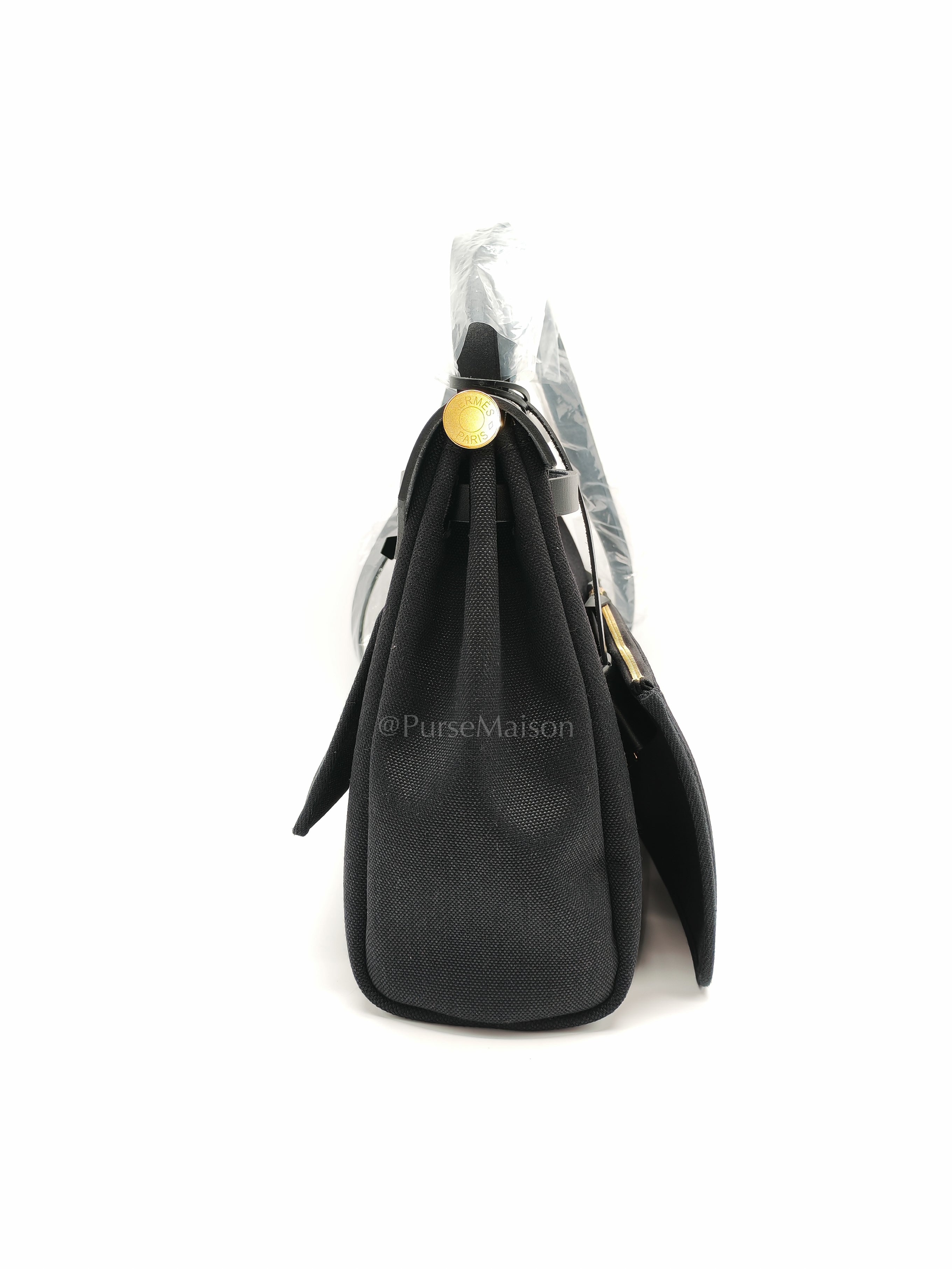 Herbag Zip 31 in Black Military Toile Vache Hunter and Gold Hardware Stamp K(2025)