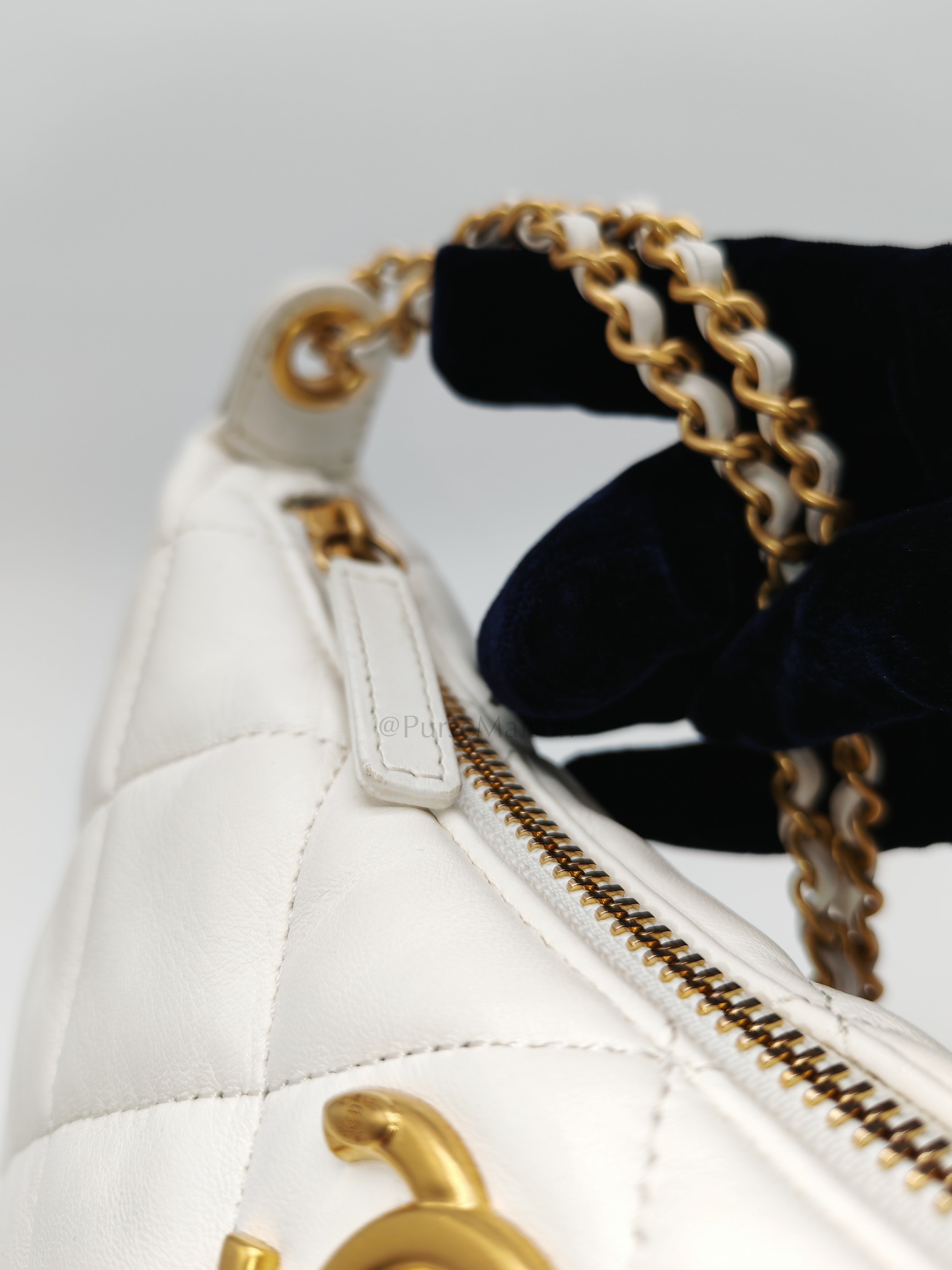 Hobo Bag in White Lambskin Leather and Aged Gold Hardware (Microchip)