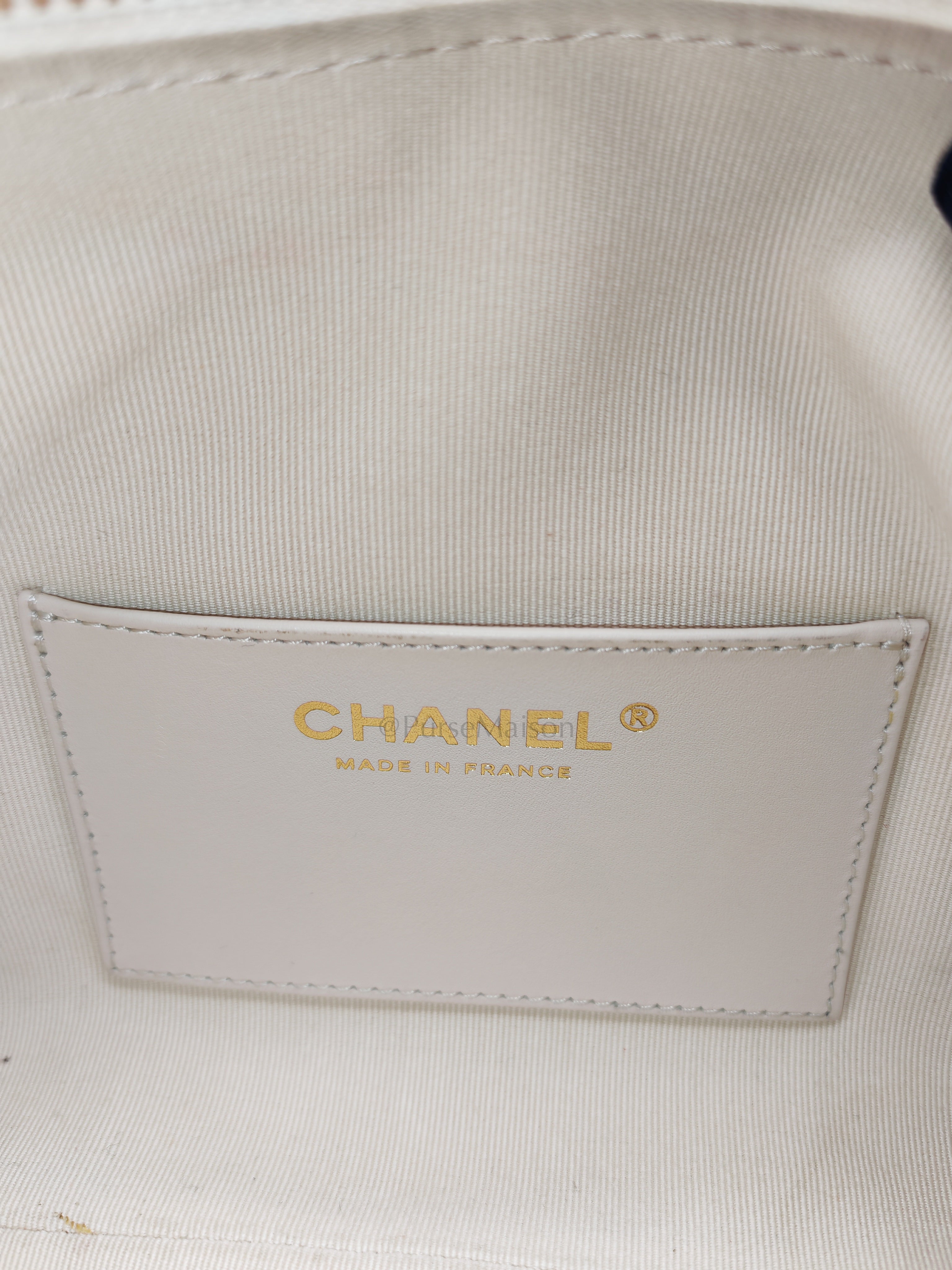 Hobo Bag in White Lambskin Leather and Aged Gold Hardware (Microchip)