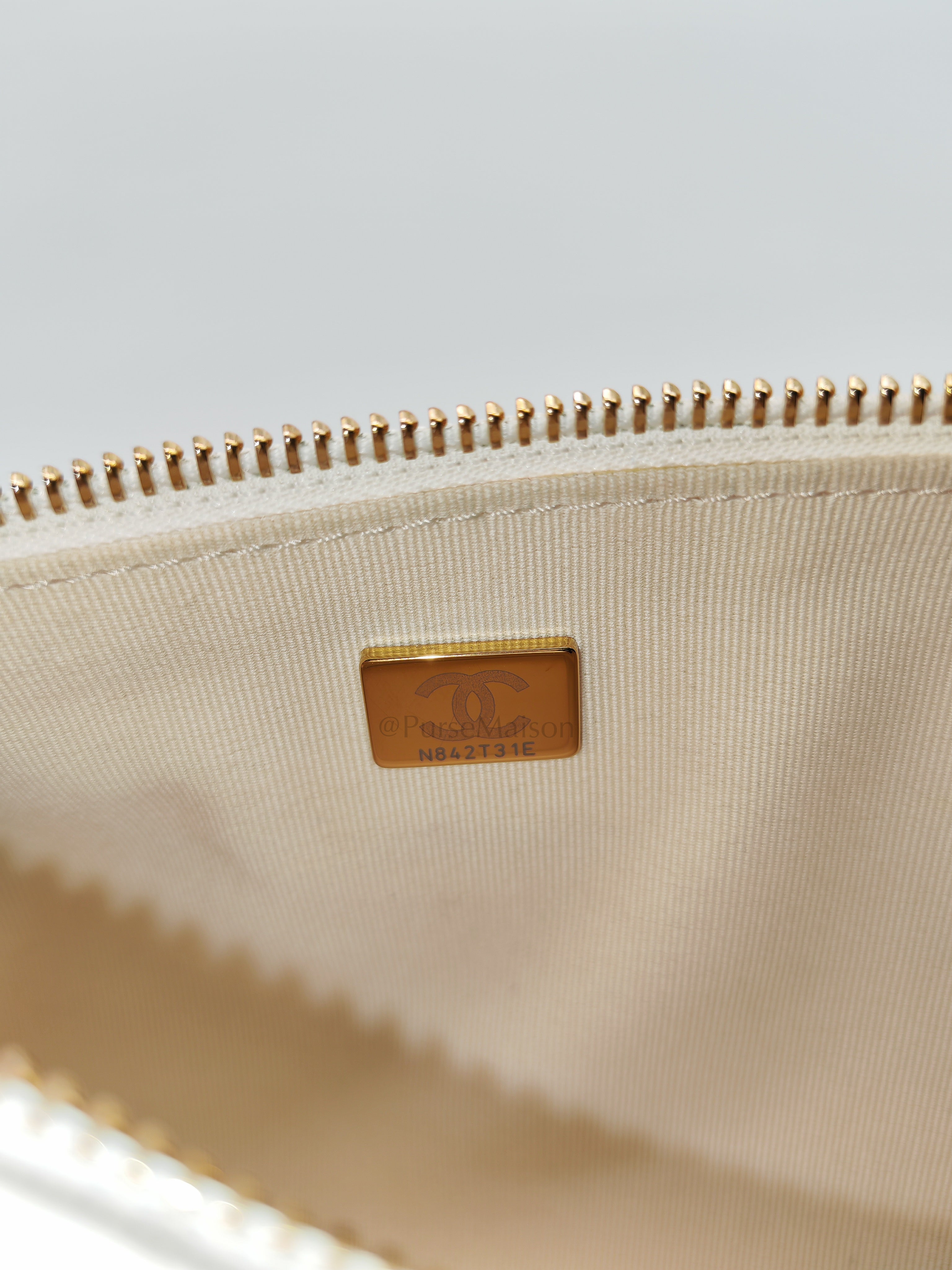 Hobo Bag in White Lambskin Leather and Aged Gold Hardware (Microchip)