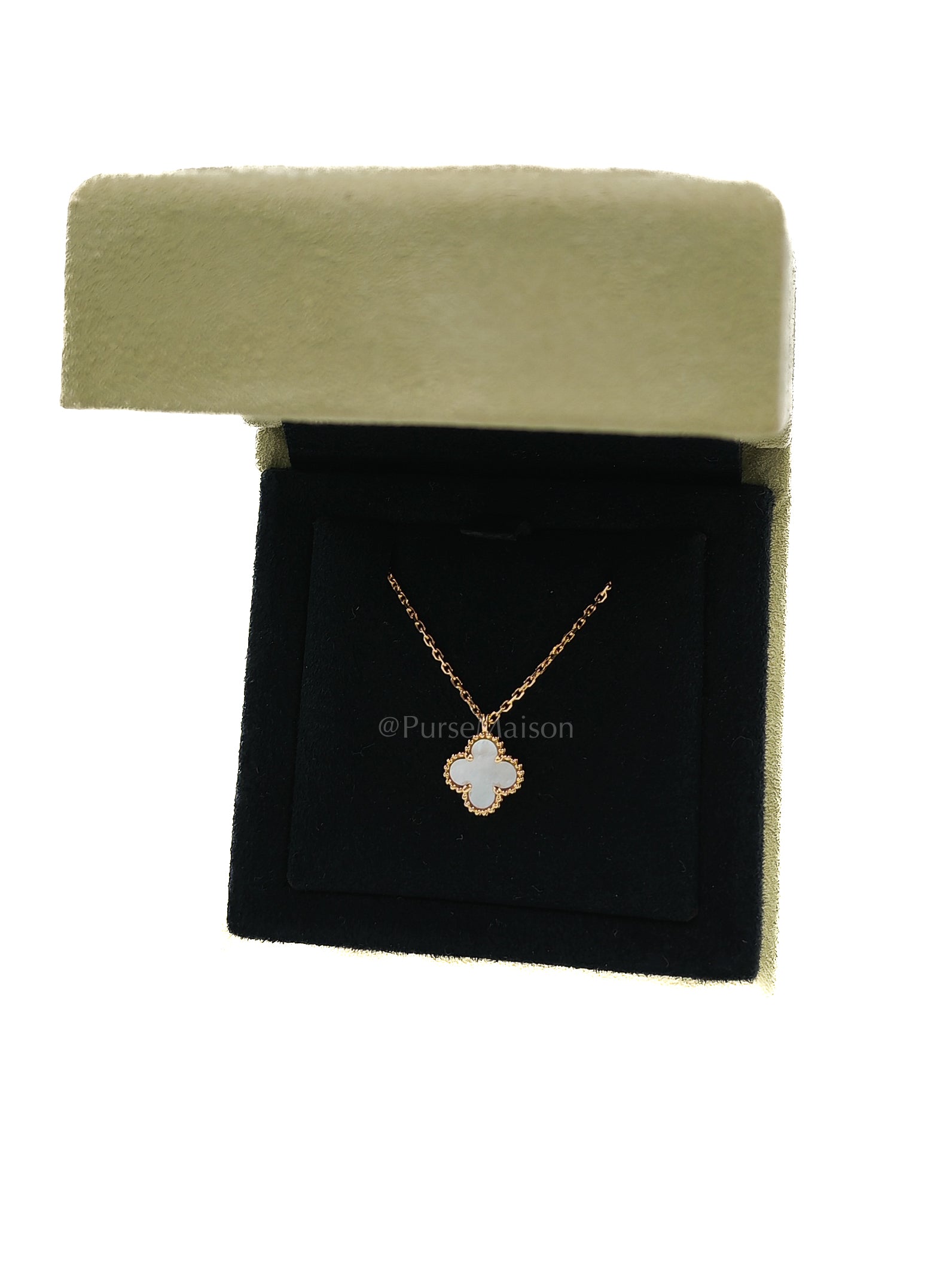 Sweet Alhambra White Mother of Pearl Pendant & Yellow Gold Necklace Year 2021