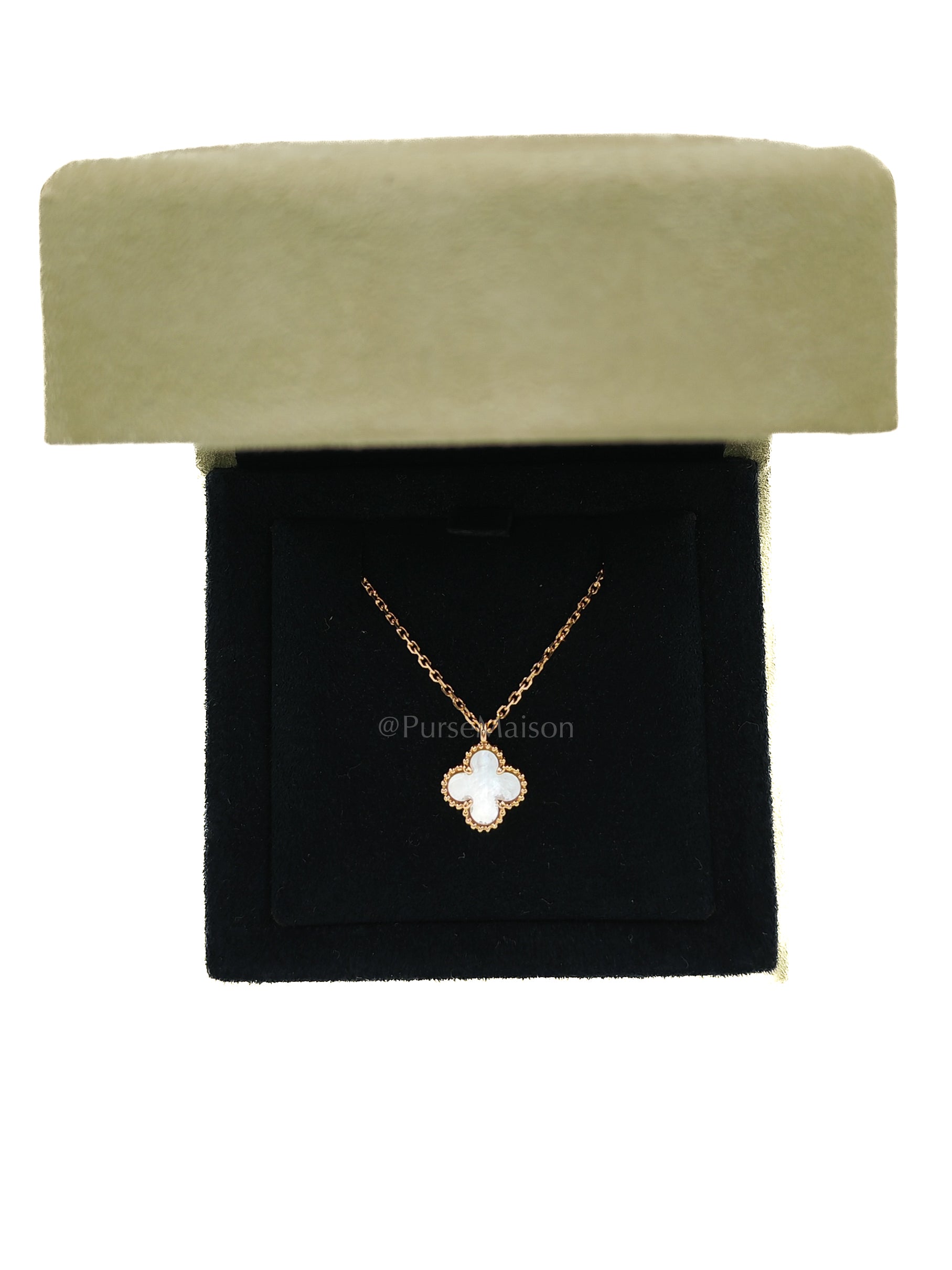 Sweet Alhambra White Mother of Pearl Pendant & Yellow Gold Necklace Year 2021
